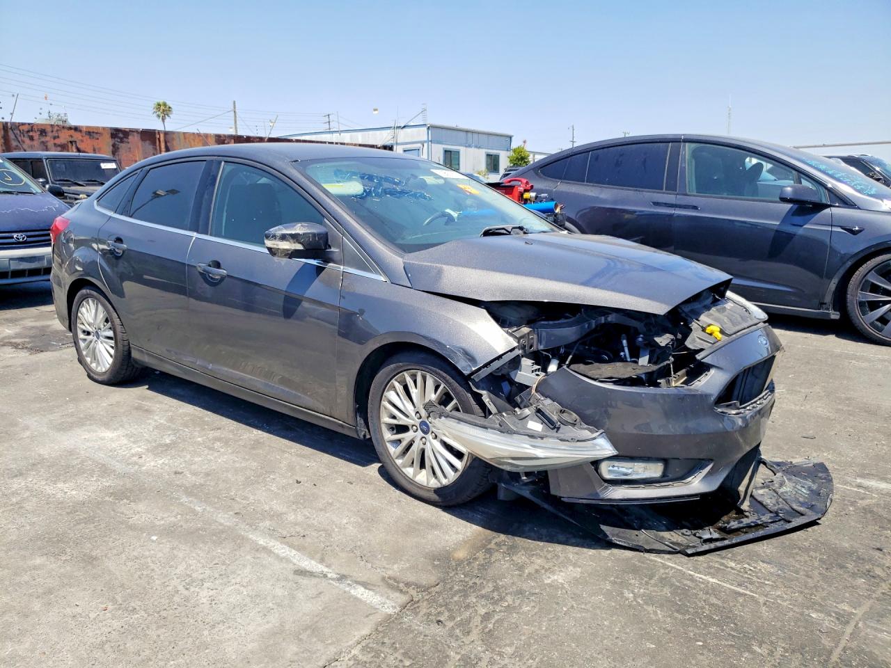 2015 Ford Focus Titanium Серый vin: 1FADP3J25FL231858