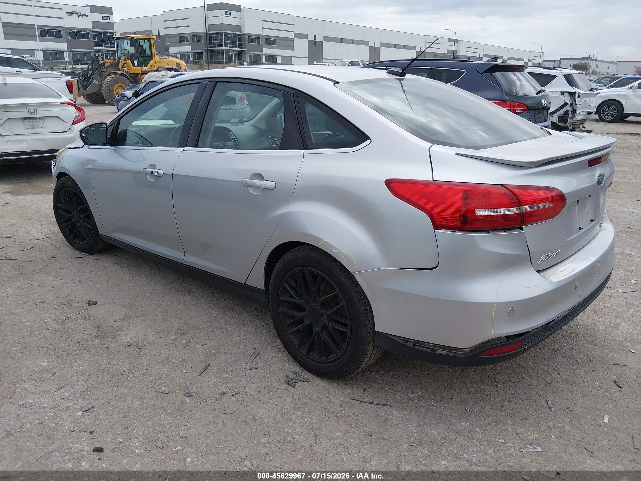 2015 Ford Focus Titanium Silver vin: 1FADP3J25FL235344