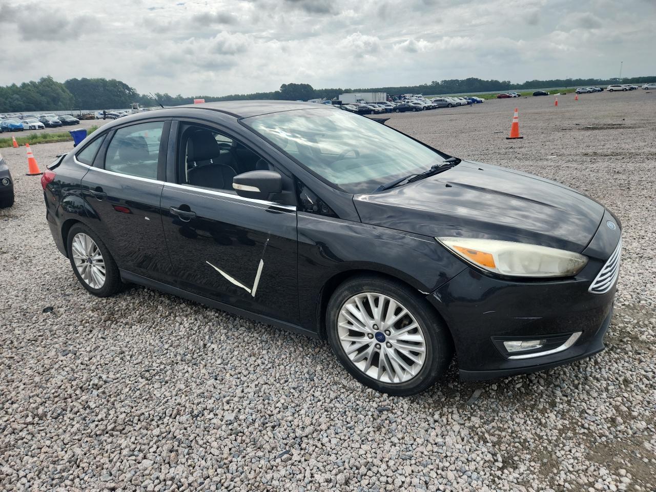 2015 Ford Focus Titanium Black vin: 1FADP3J25FL238230