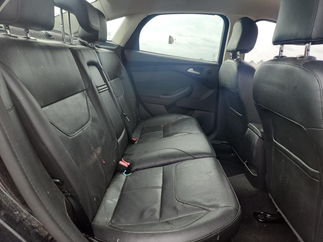 2015 Ford Focus Titanium Black vin: 1FADP3J25FL238230