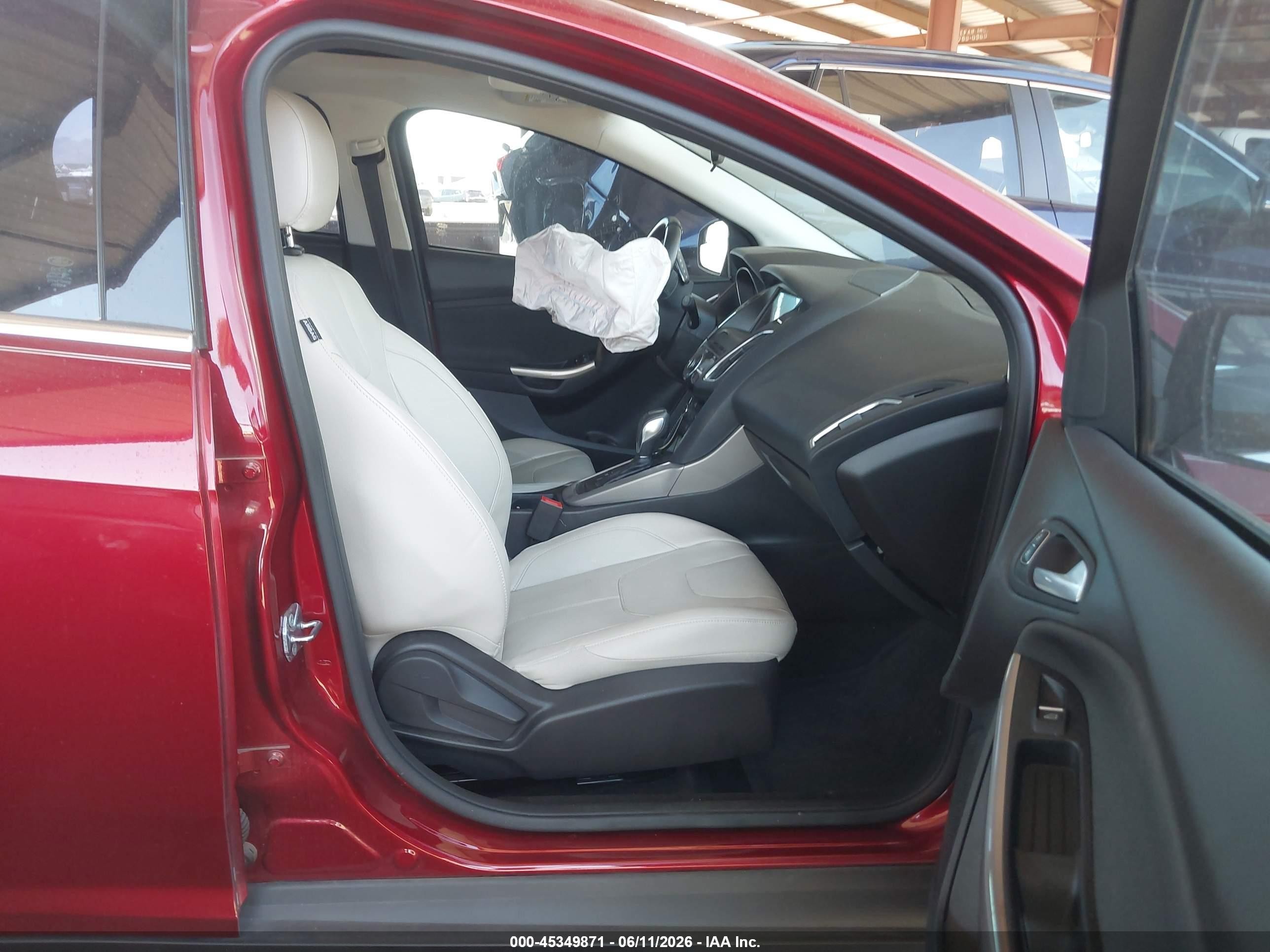 2017 Ford Focus Titanium Red vin: 1FADP3J25HL255113
