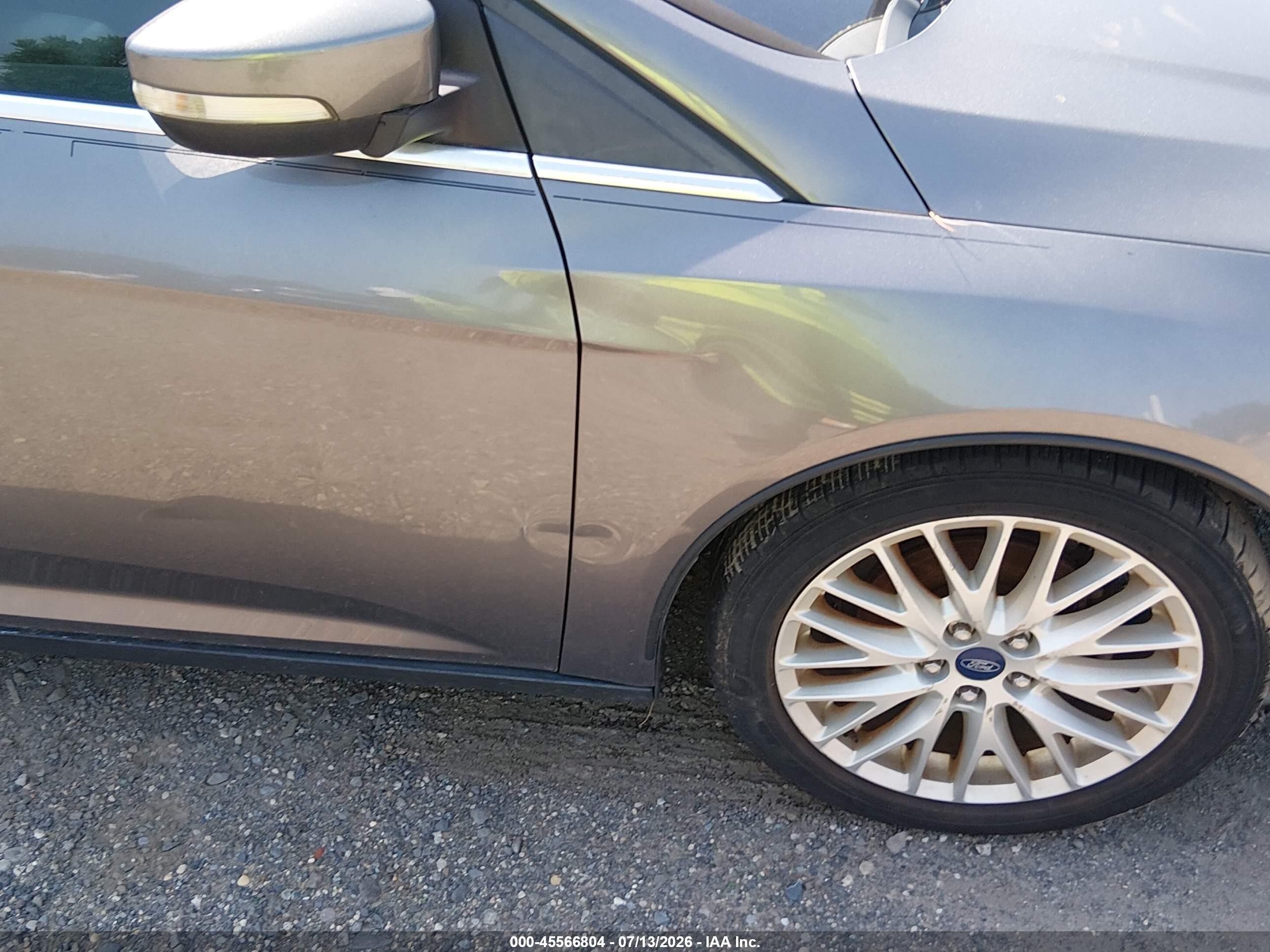 2014 Ford Focus Titanium Gray vin: 1FADP3J26EL279383