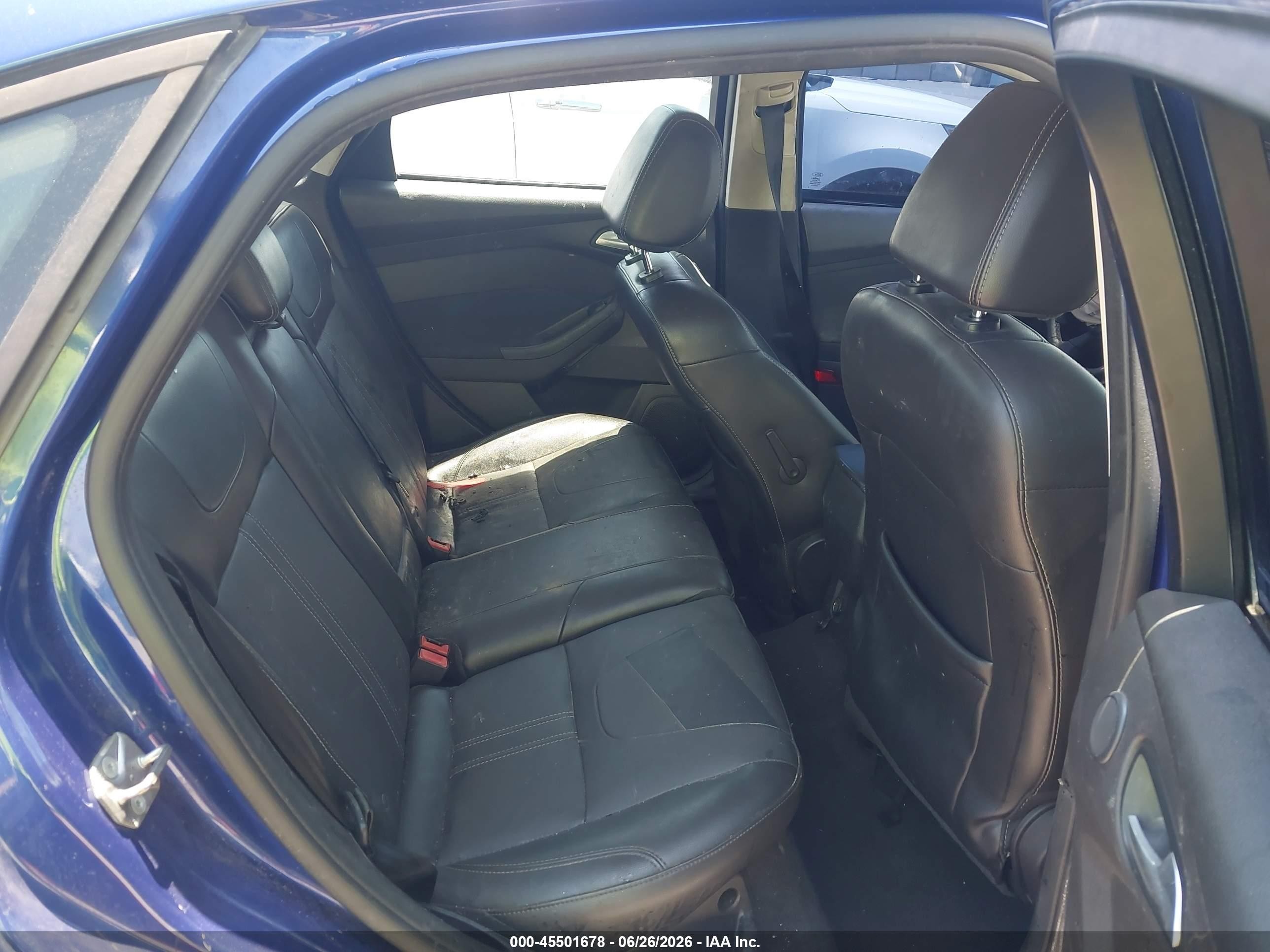 2014 Ford Focus Titanium Blue vin: 1FADP3J26EL357564