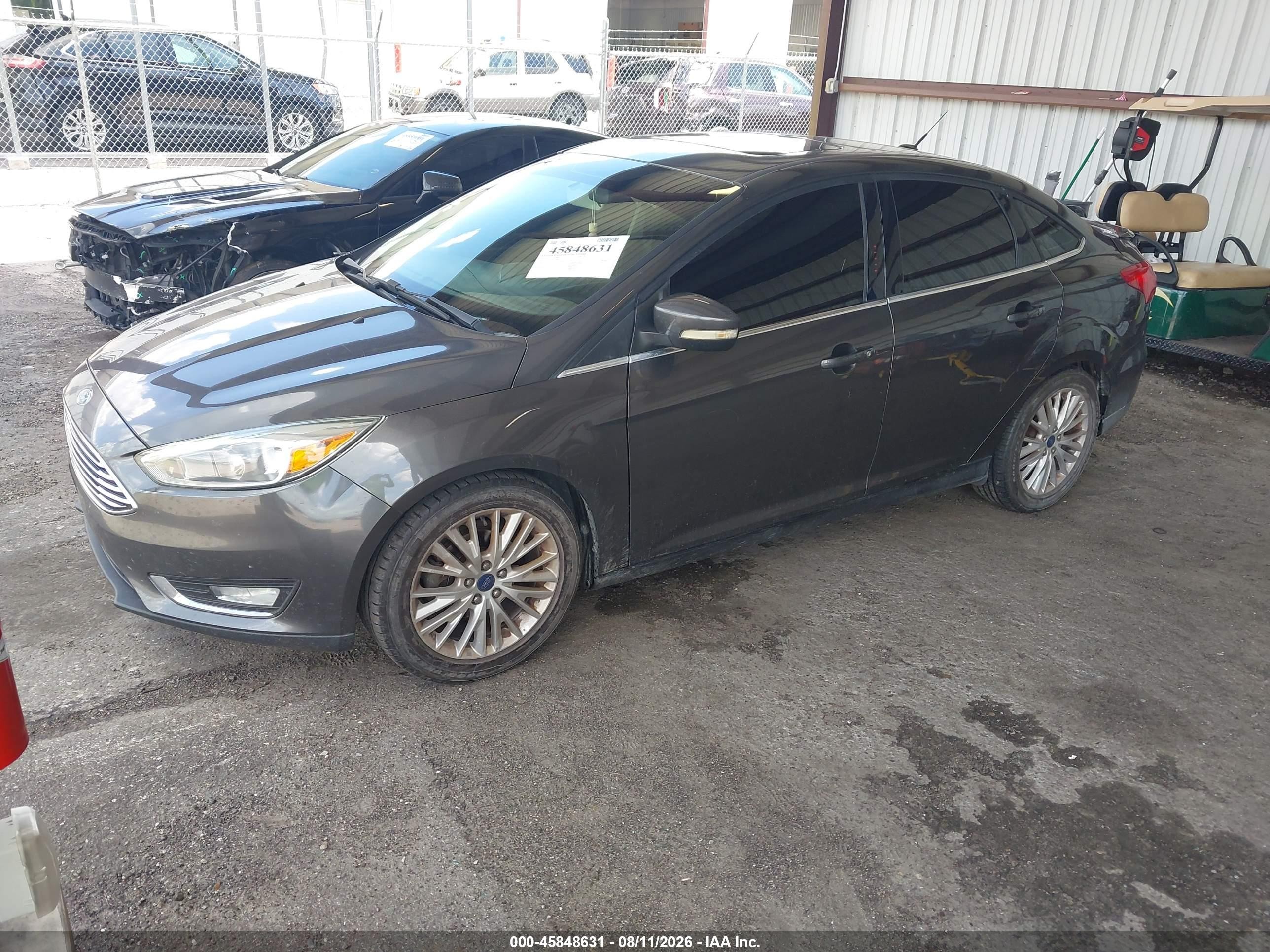 2015 Ford Focus Titanium Gray vin: 1FADP3J26FL268613