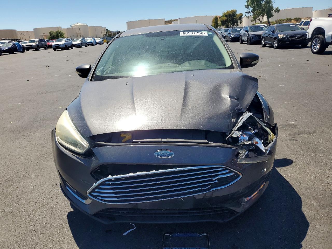 2015 Ford Focus Titanium Gray vin: 1FADP3J26FL275688