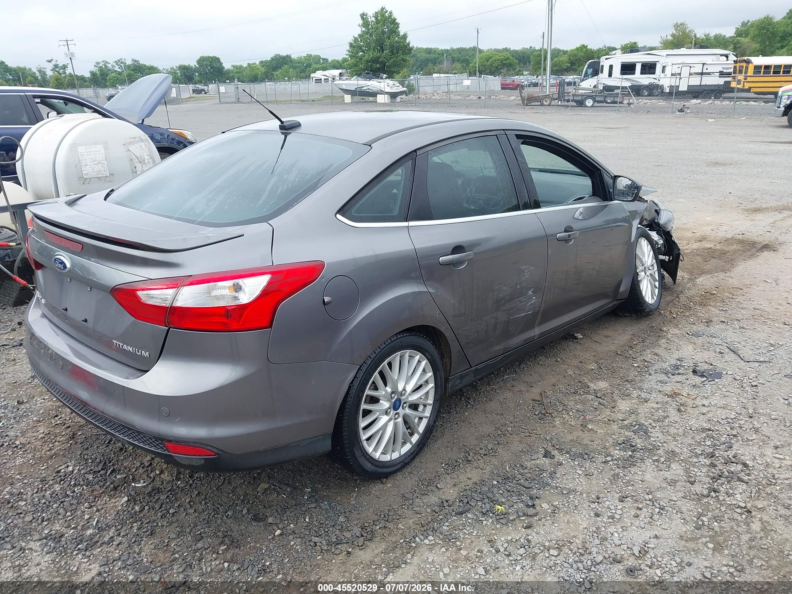 2013 Ford Focus Titanium Gray vin: 1FADP3J27DL128972