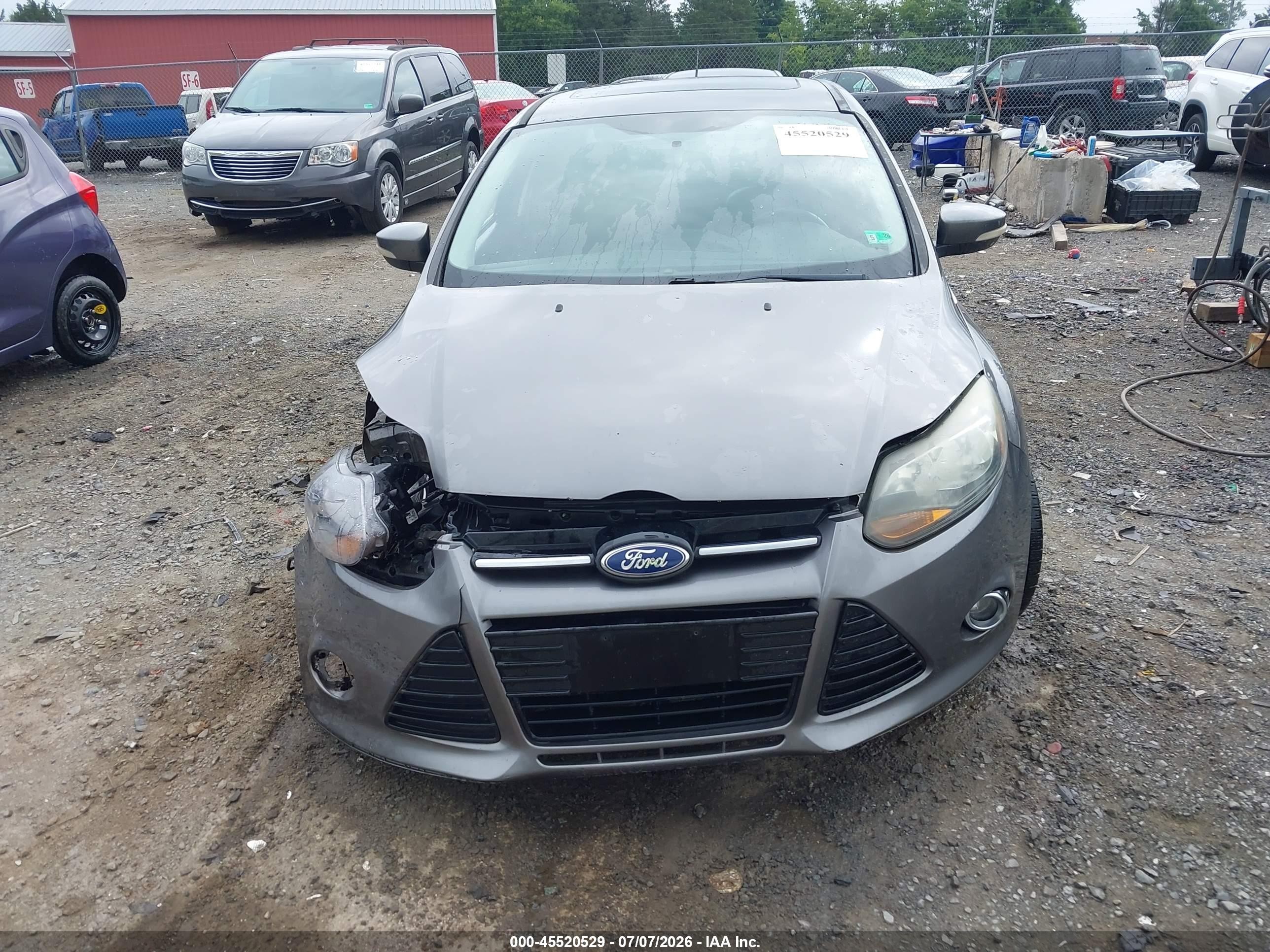 2013 Ford Focus Titanium Gray vin: 1FADP3J27DL128972