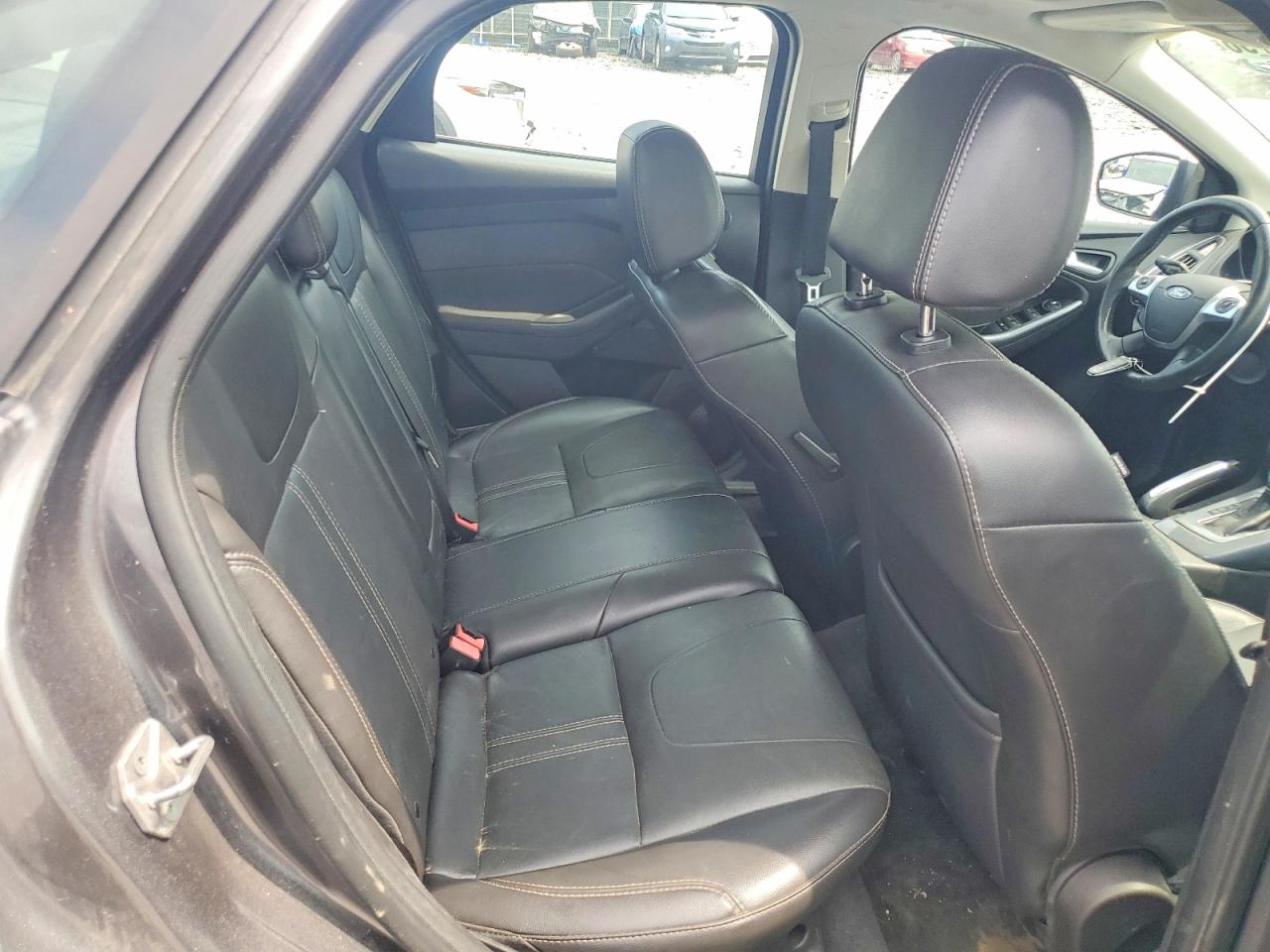 2014 Ford Focus Titanium Угольный vin: 1FADP3J27EL101403