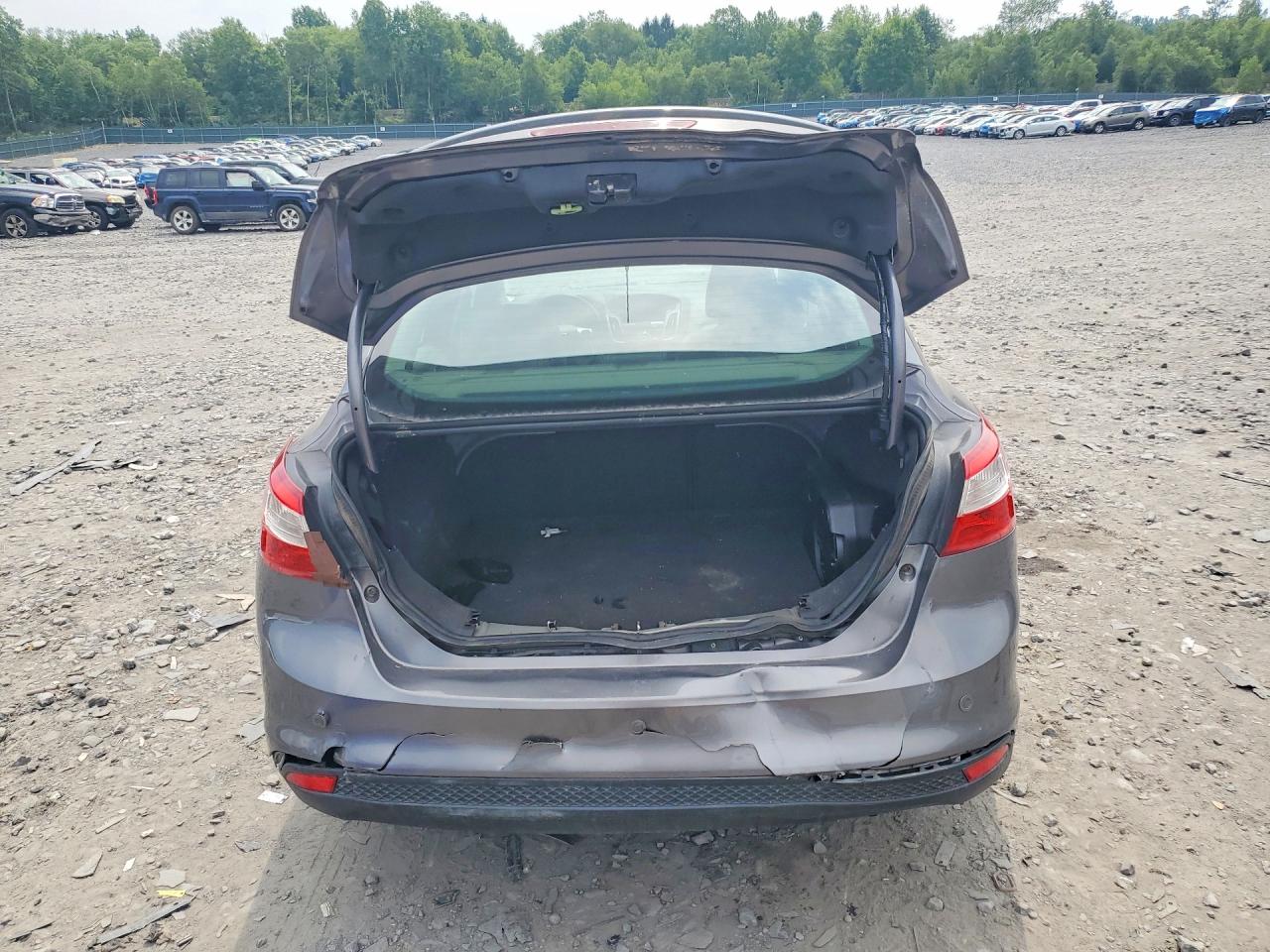 2014 Ford Focus Titanium Угольный vin: 1FADP3J27EL101403