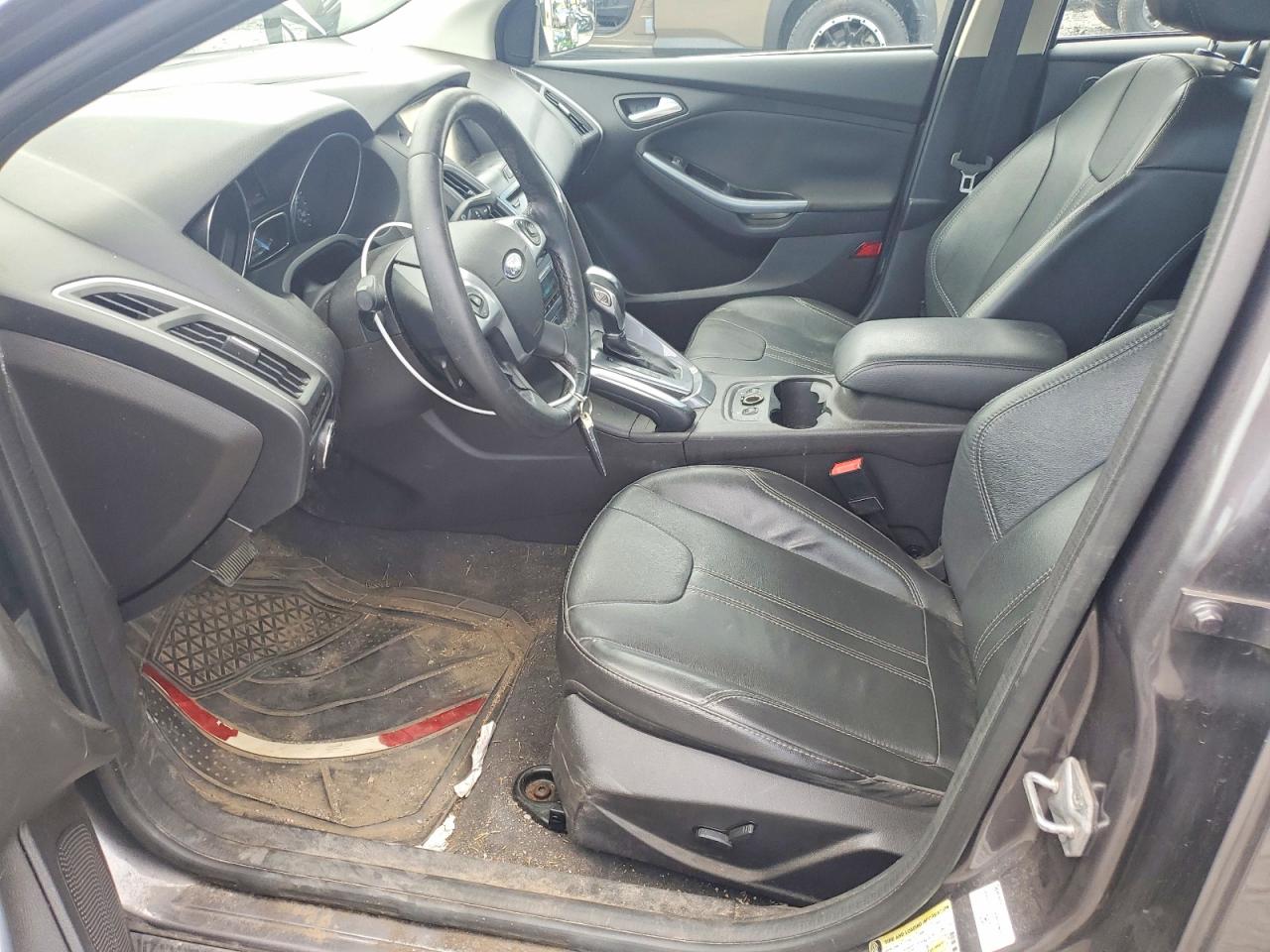 2014 Ford Focus Titanium Угольный vin: 1FADP3J27EL101403