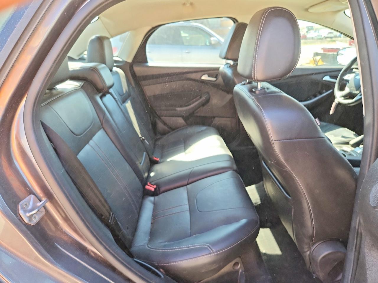 2014 Ford Focus Titanium Серый vin: 1FADP3J27EL224344