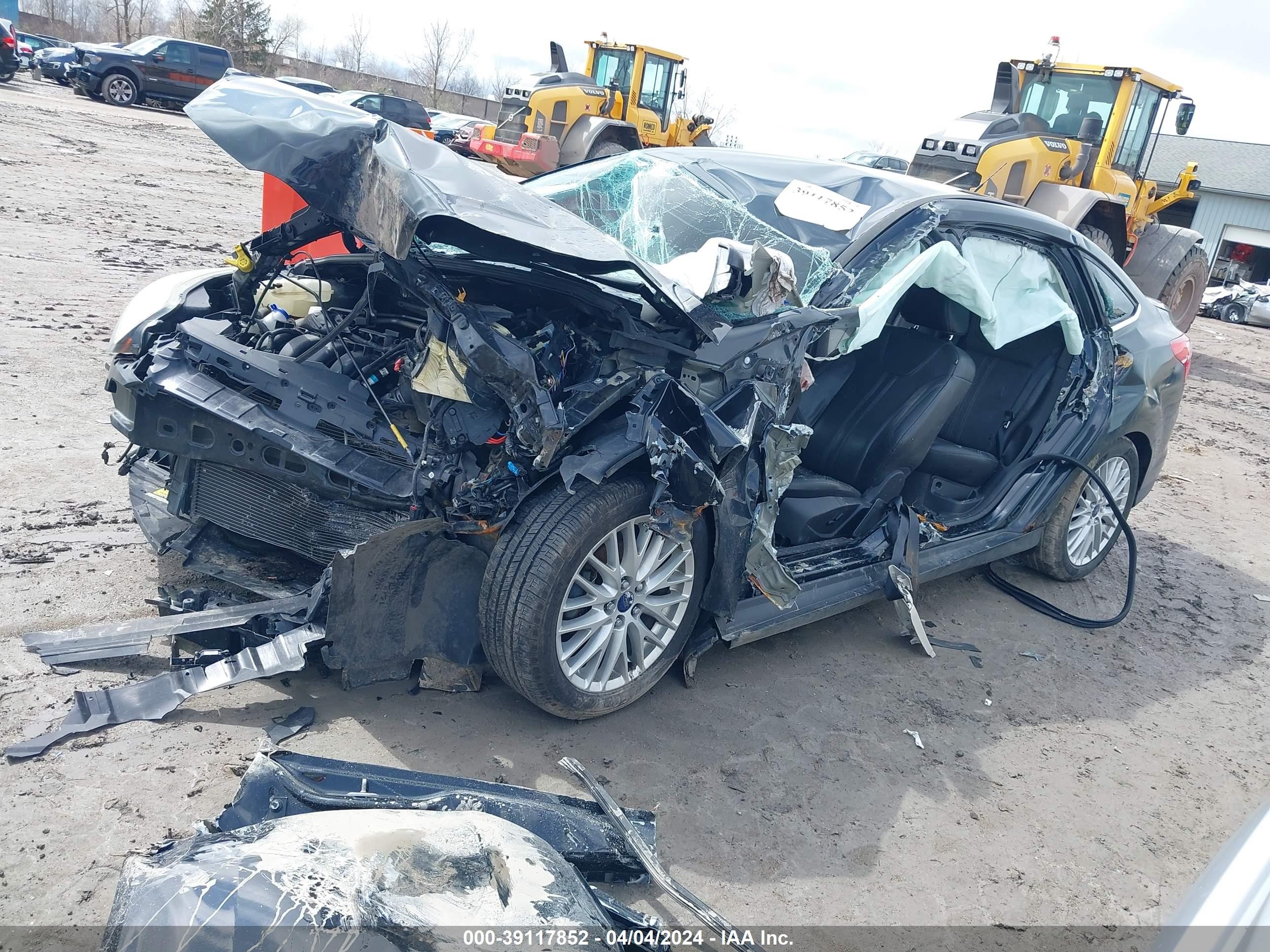 2014 Ford Focus Titanium Черный vin: 1FADP3J27EL234873