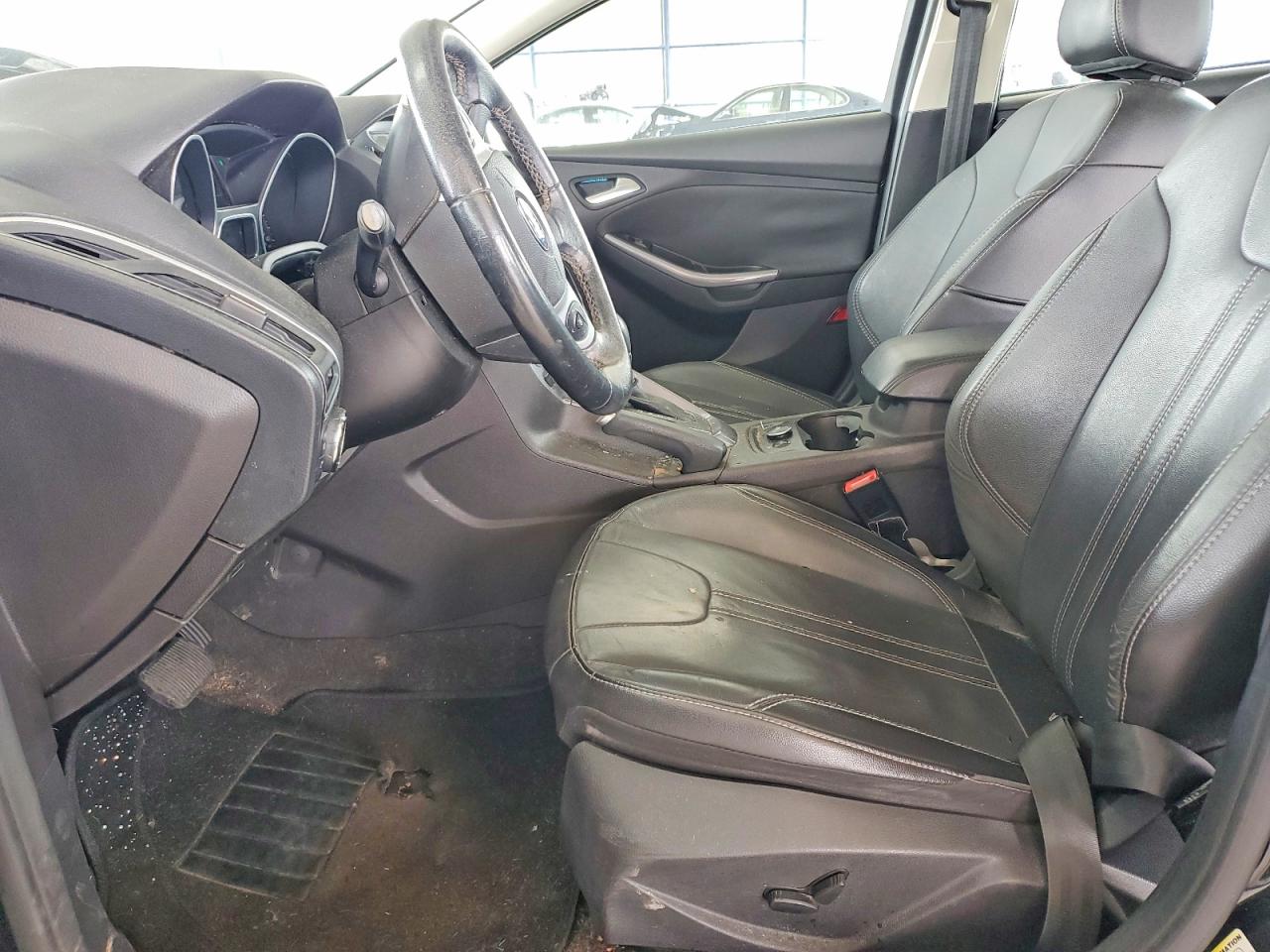 2014 Ford Focus Titanium Black vin: 1FADP3J27EL292241