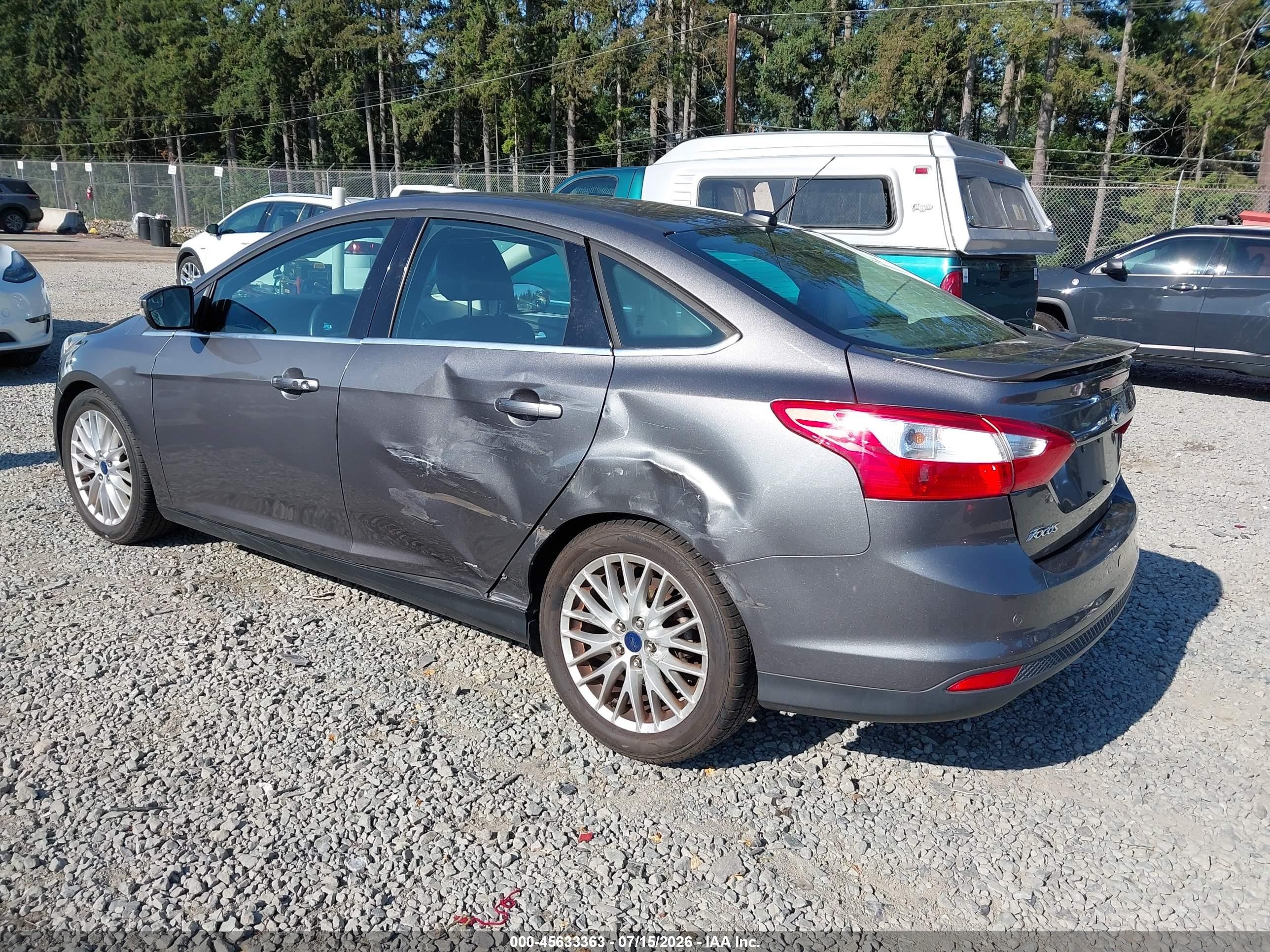 2014 Ford Focus Titanium Gray vin: 1FADP3J27EL407467