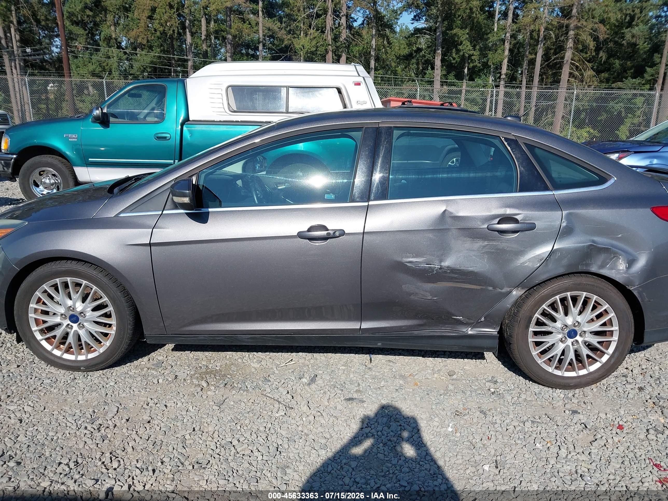 2014 Ford Focus Titanium Gray vin: 1FADP3J27EL407467