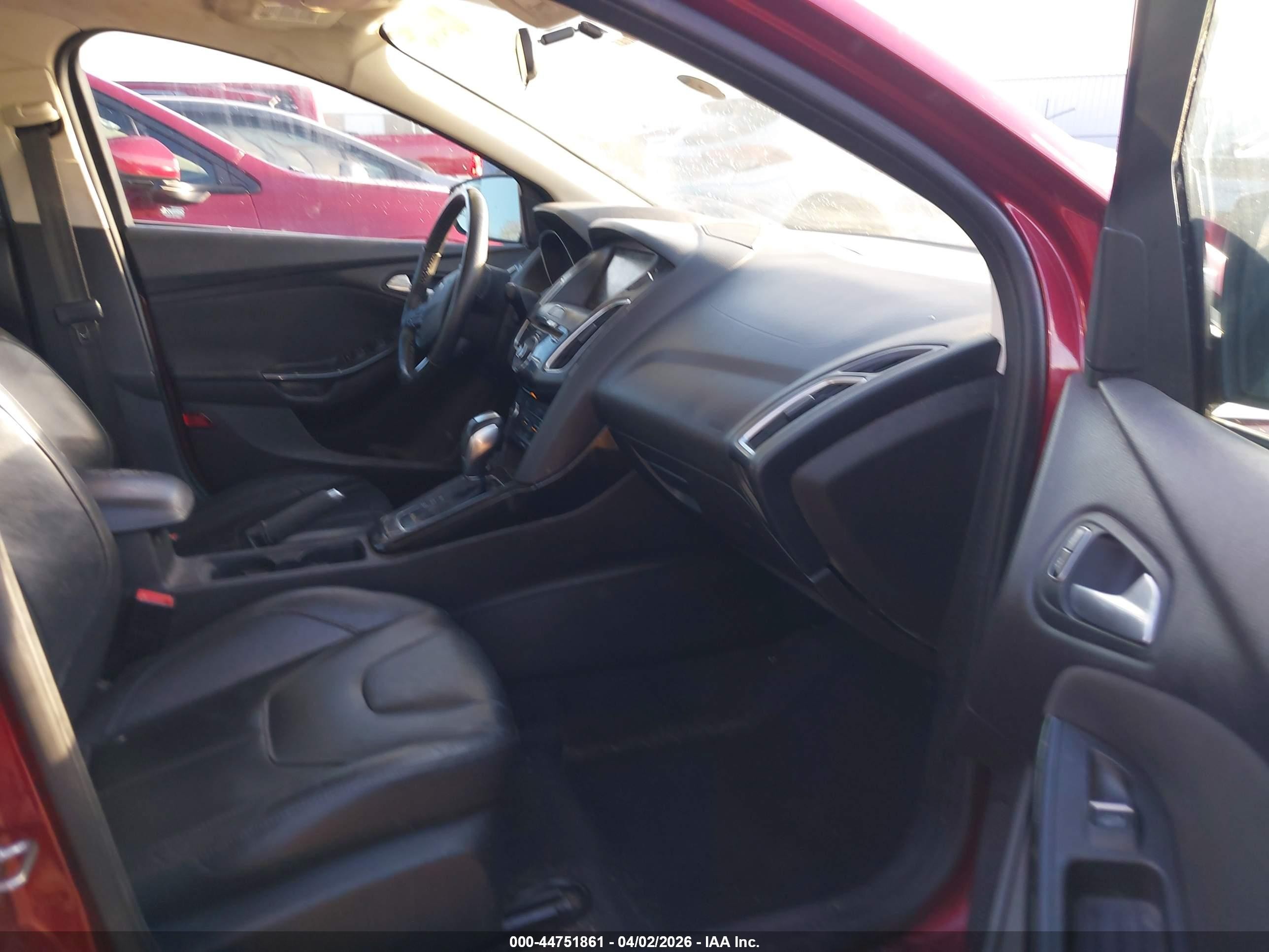 2015 Ford Focus Titanium Red vin: 1FADP3J27FL247446