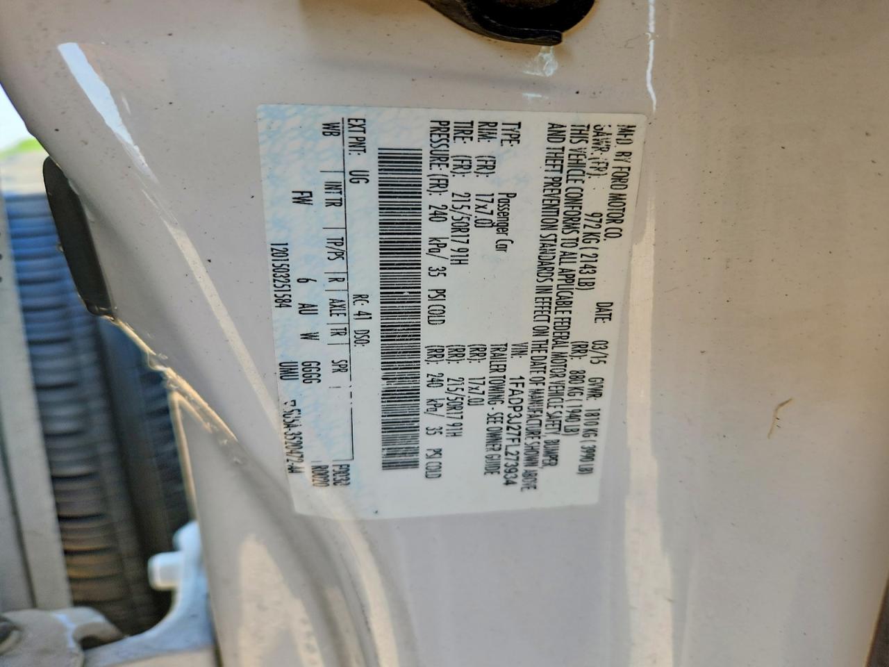 2015 Ford Focus Titanium White vin: 1FADP3J27FL273934