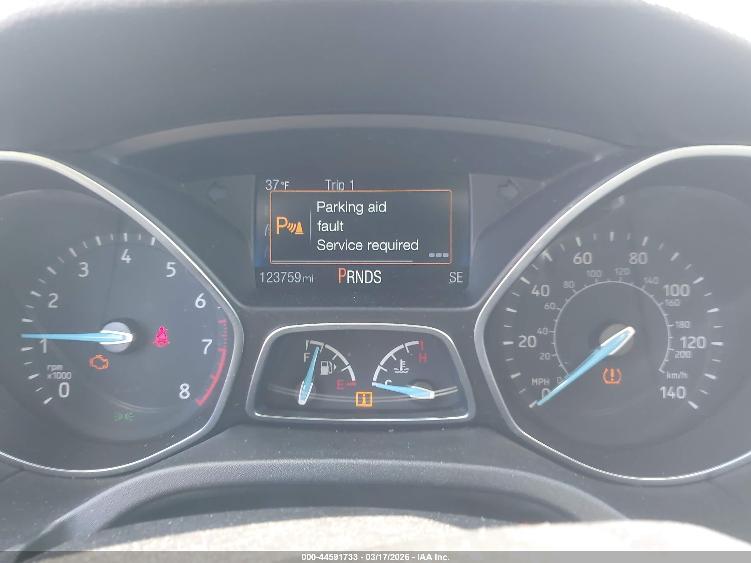 2015 Ford Focus Titanium Gray vin: 1FADP3J27FL310531