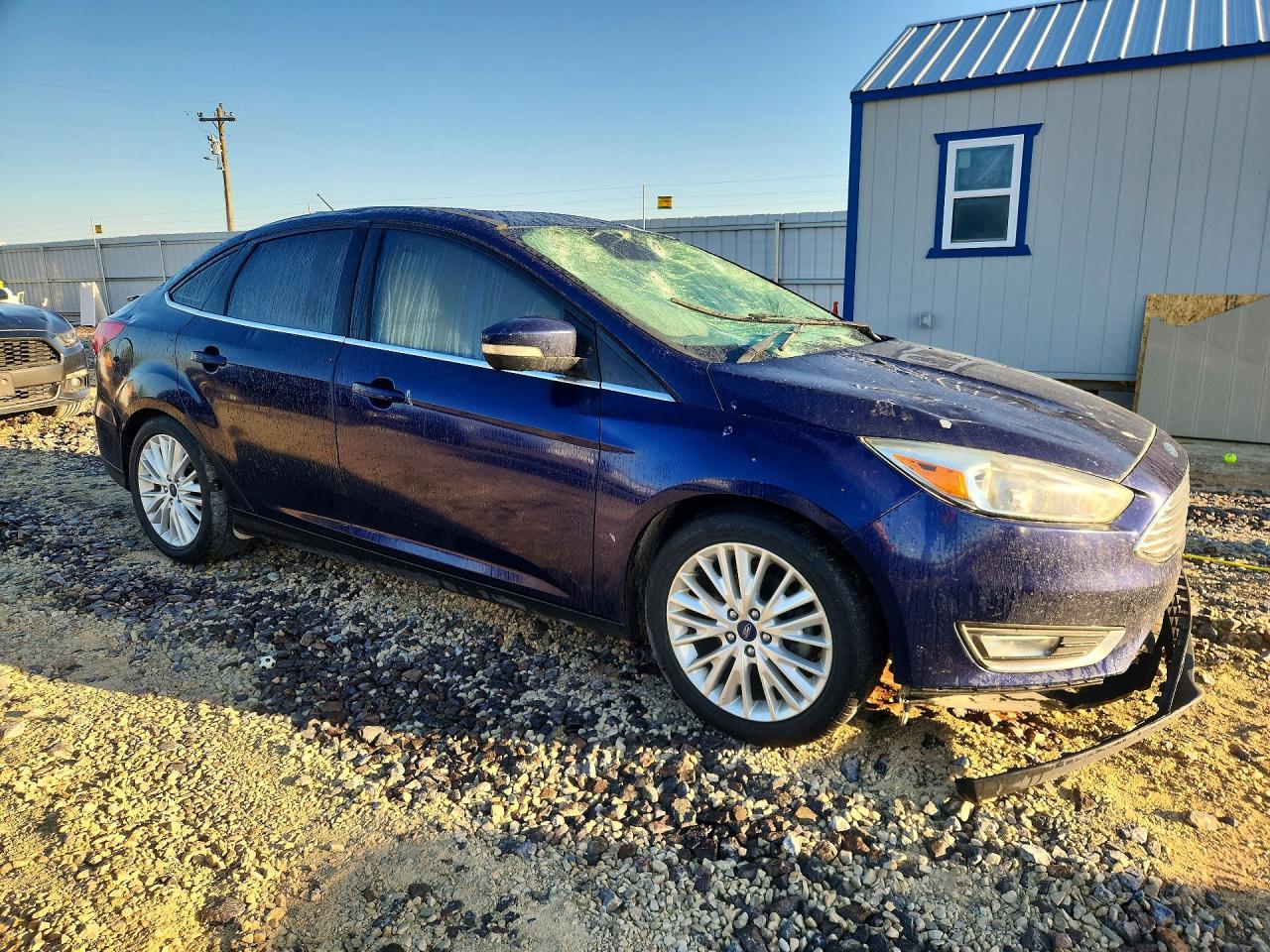 2017 Ford Focus Titanium Синий vin: 1FADP3J27HL268557