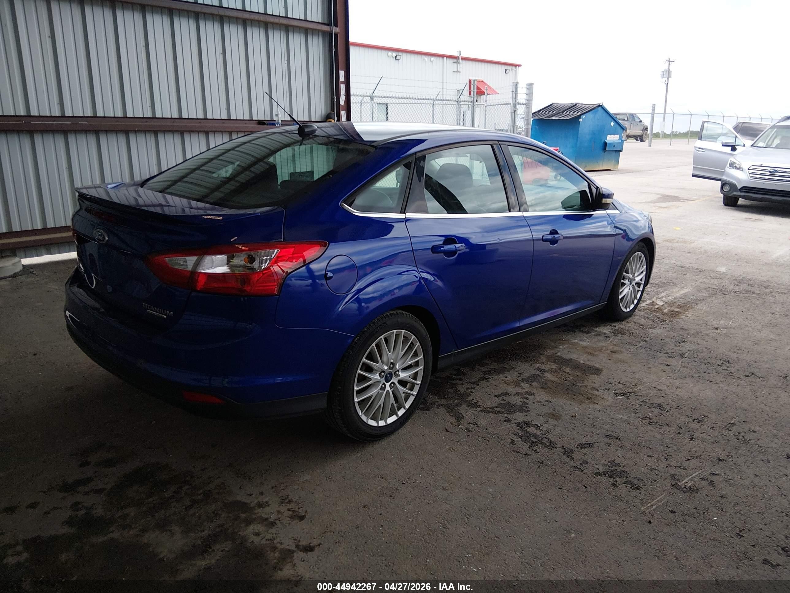 2013 Ford Focus Titanium Blue vin: 1FADP3J28DL115728