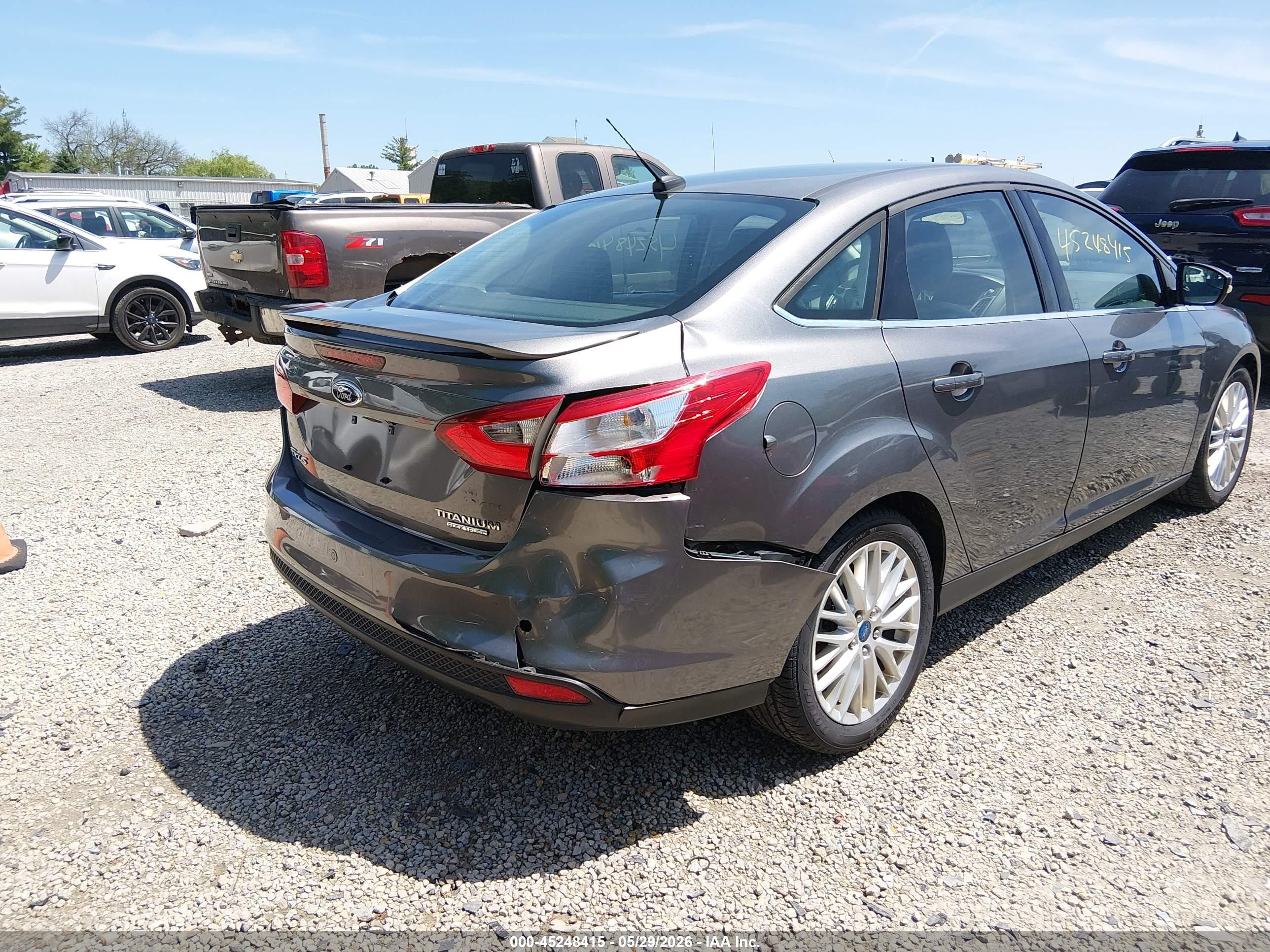 2013 Ford Focus Titanium Gray vin: 1FADP3J28DL188419