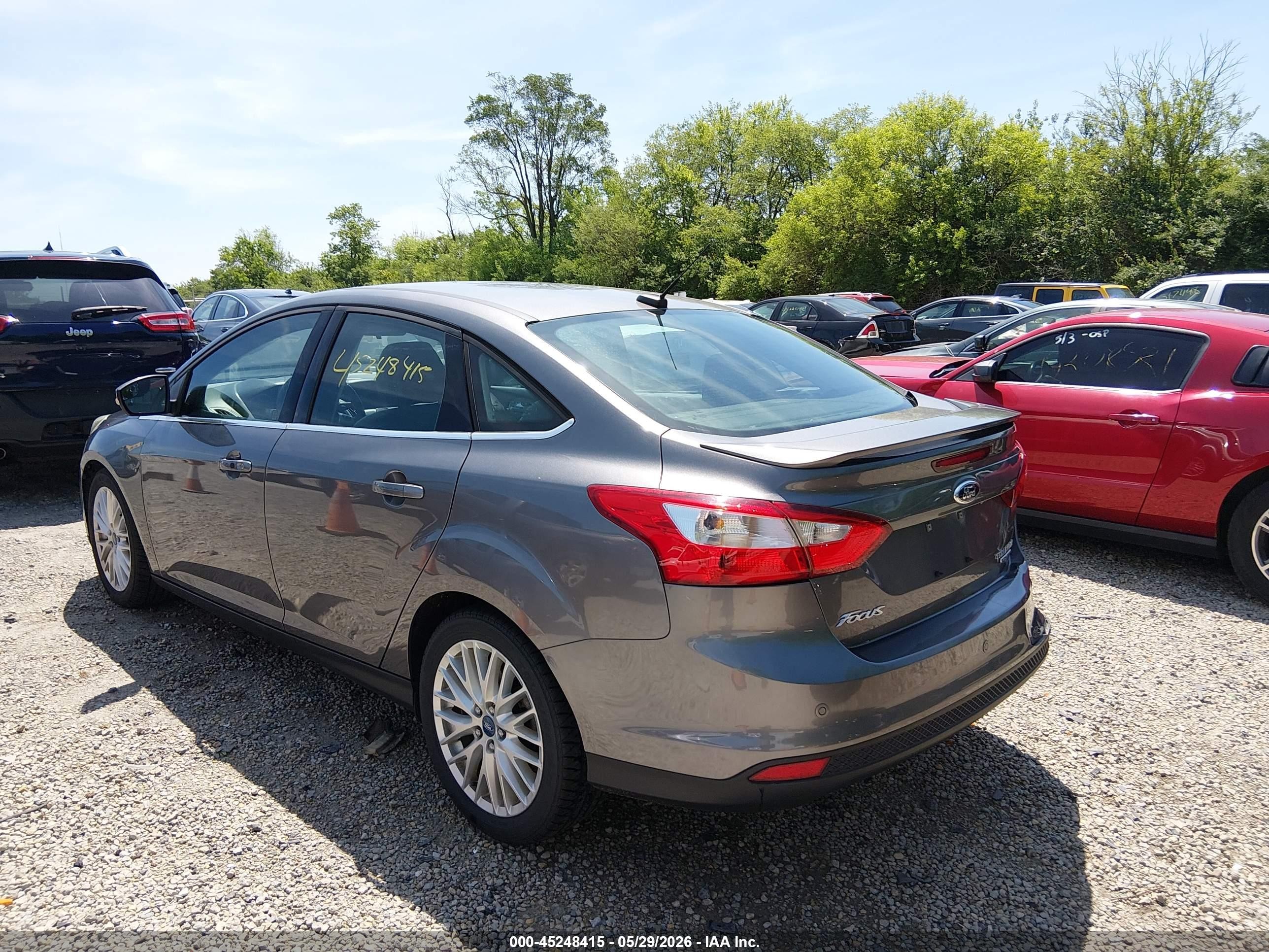 2013 Ford Focus Titanium Gray vin: 1FADP3J28DL188419