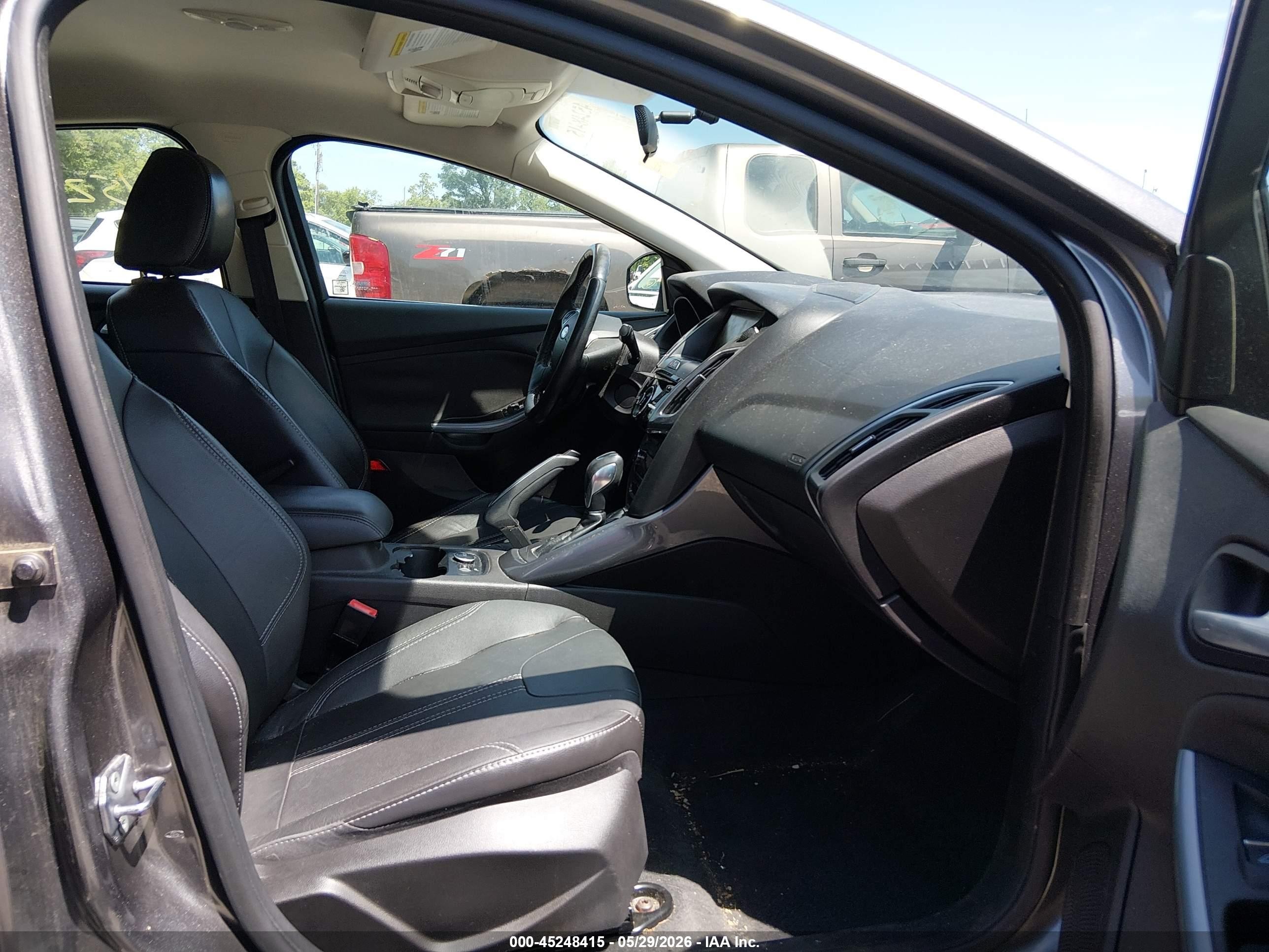 2013 Ford Focus Titanium Gray vin: 1FADP3J28DL188419