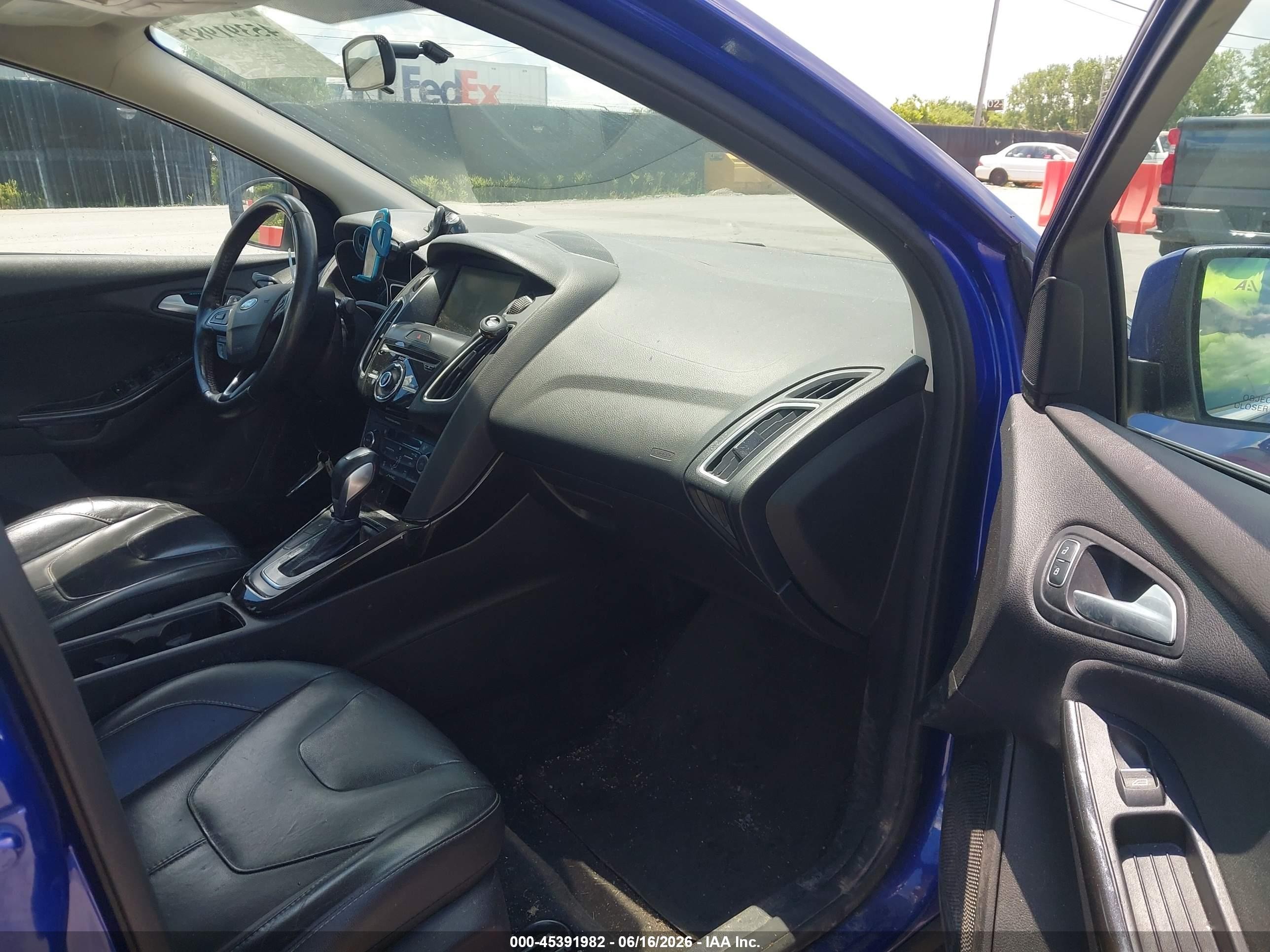 2015 Ford Focus Titanium Blue vin: 1FADP3J28FL275241