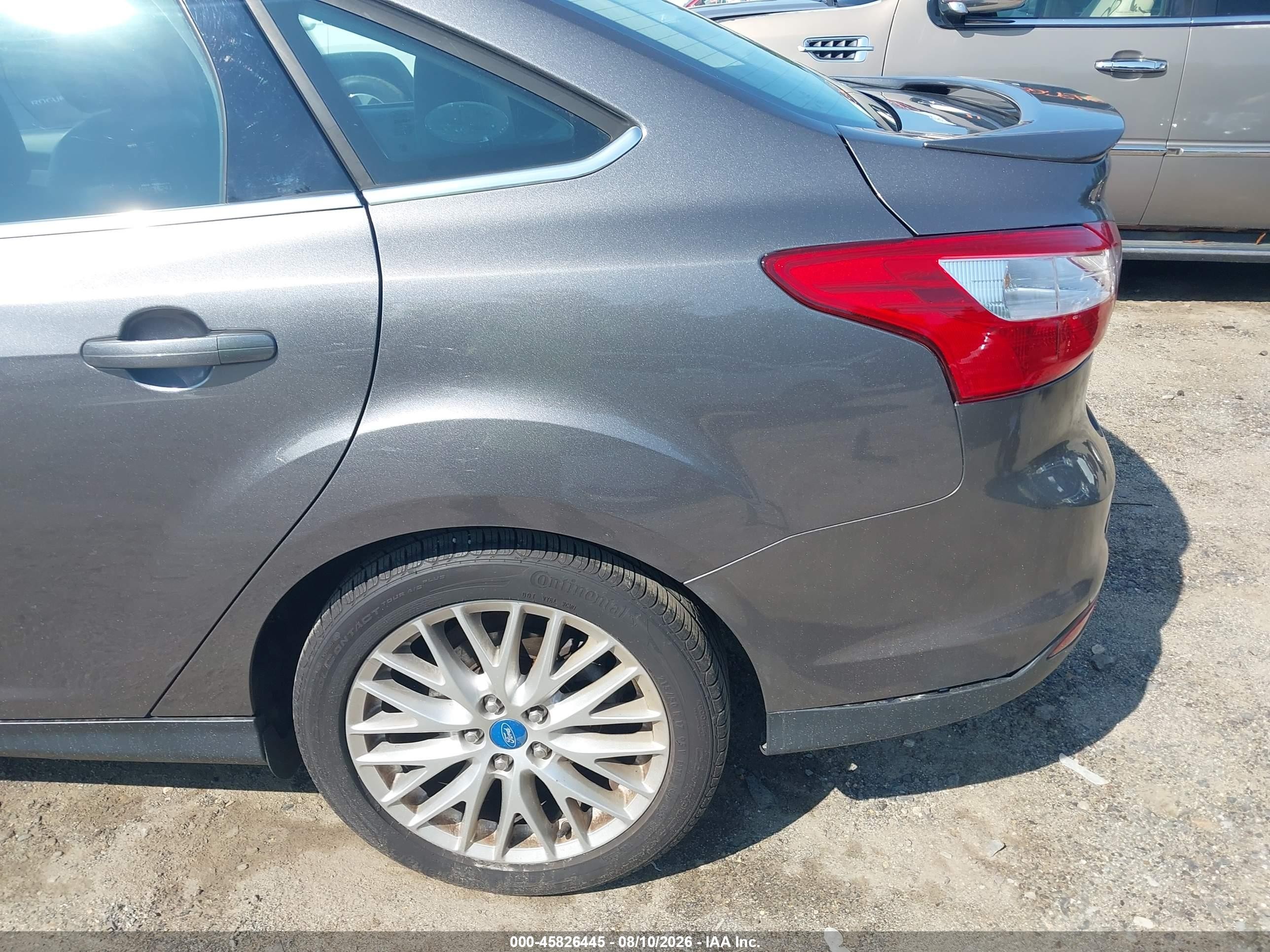 2013 Ford Focus Titanium Gray vin: 1FADP3J29DL129007