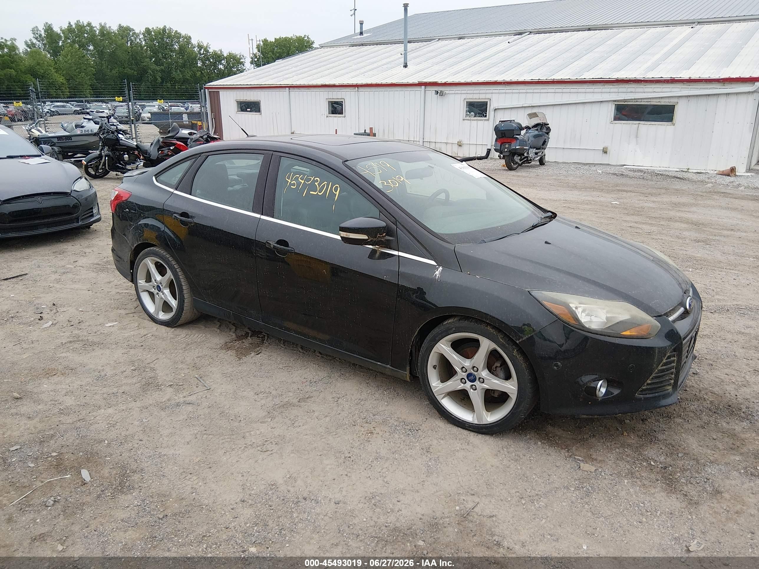 2014 Ford Focus Titanium Black vin: 1FADP3J29EL342136