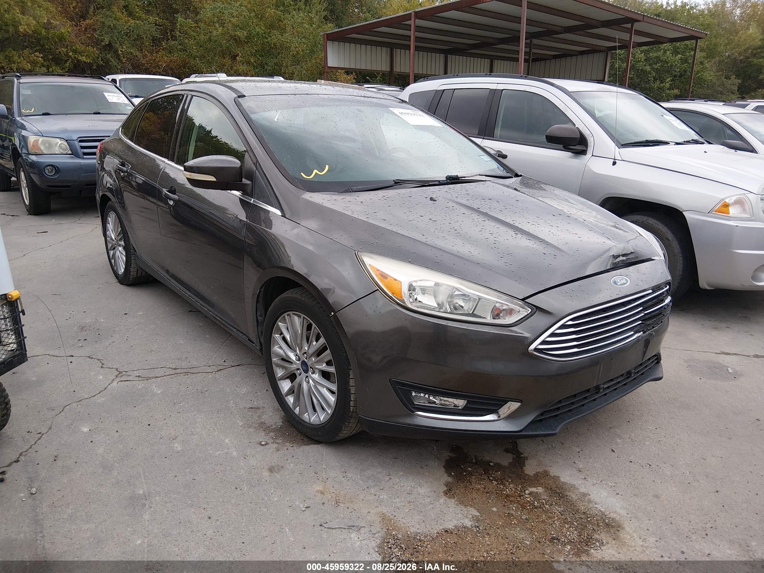 2015 Ford Focus Titanium Gray vin: 1FADP3J29FL232270