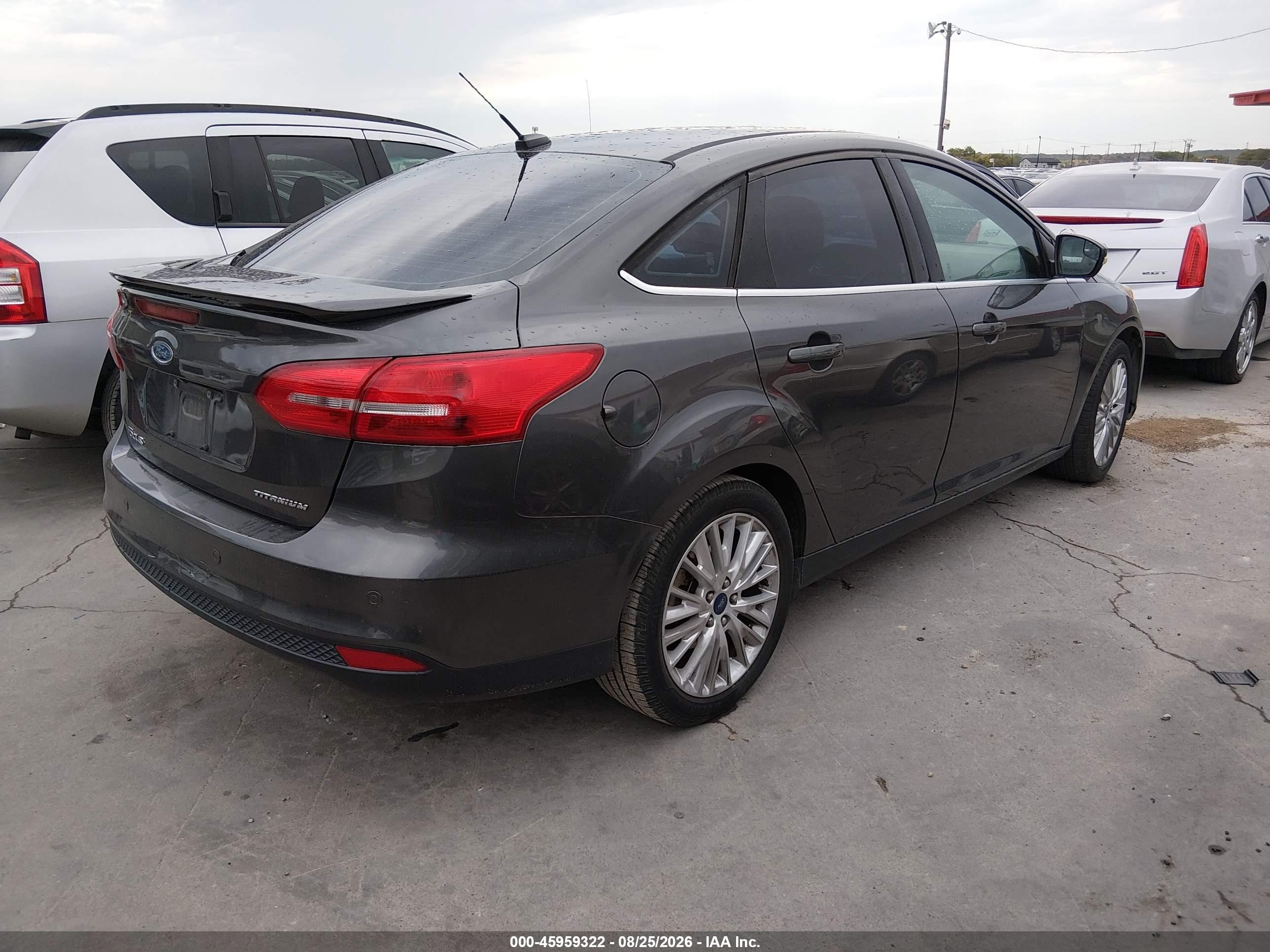2015 Ford Focus Titanium Gray vin: 1FADP3J29FL232270
