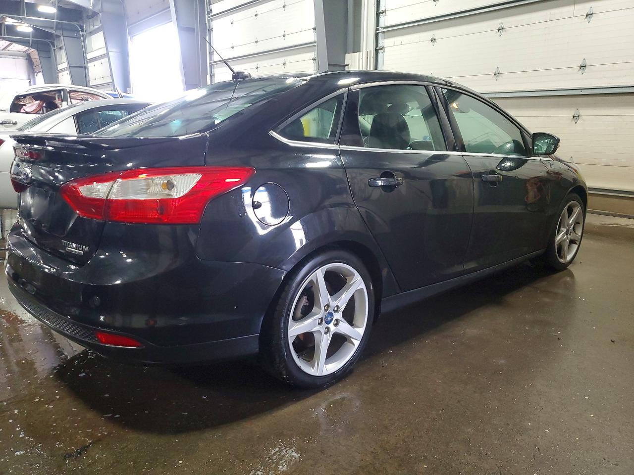 2013 Ford Focus Titanium Black vin: 1FADP3J2XDL144969