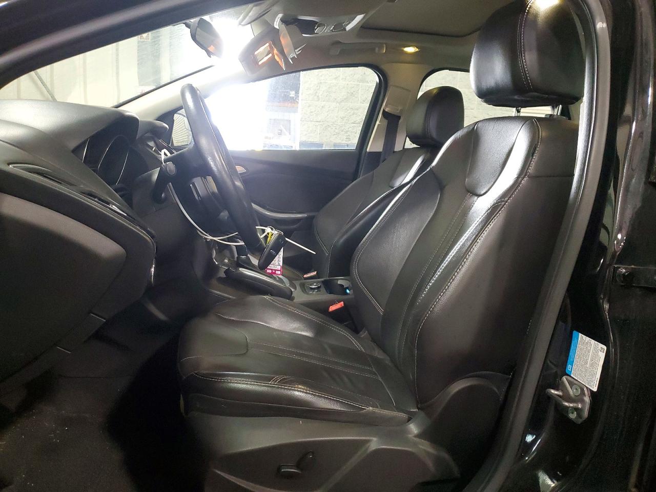 2013 Ford Focus Titanium Black vin: 1FADP3J2XDL144969