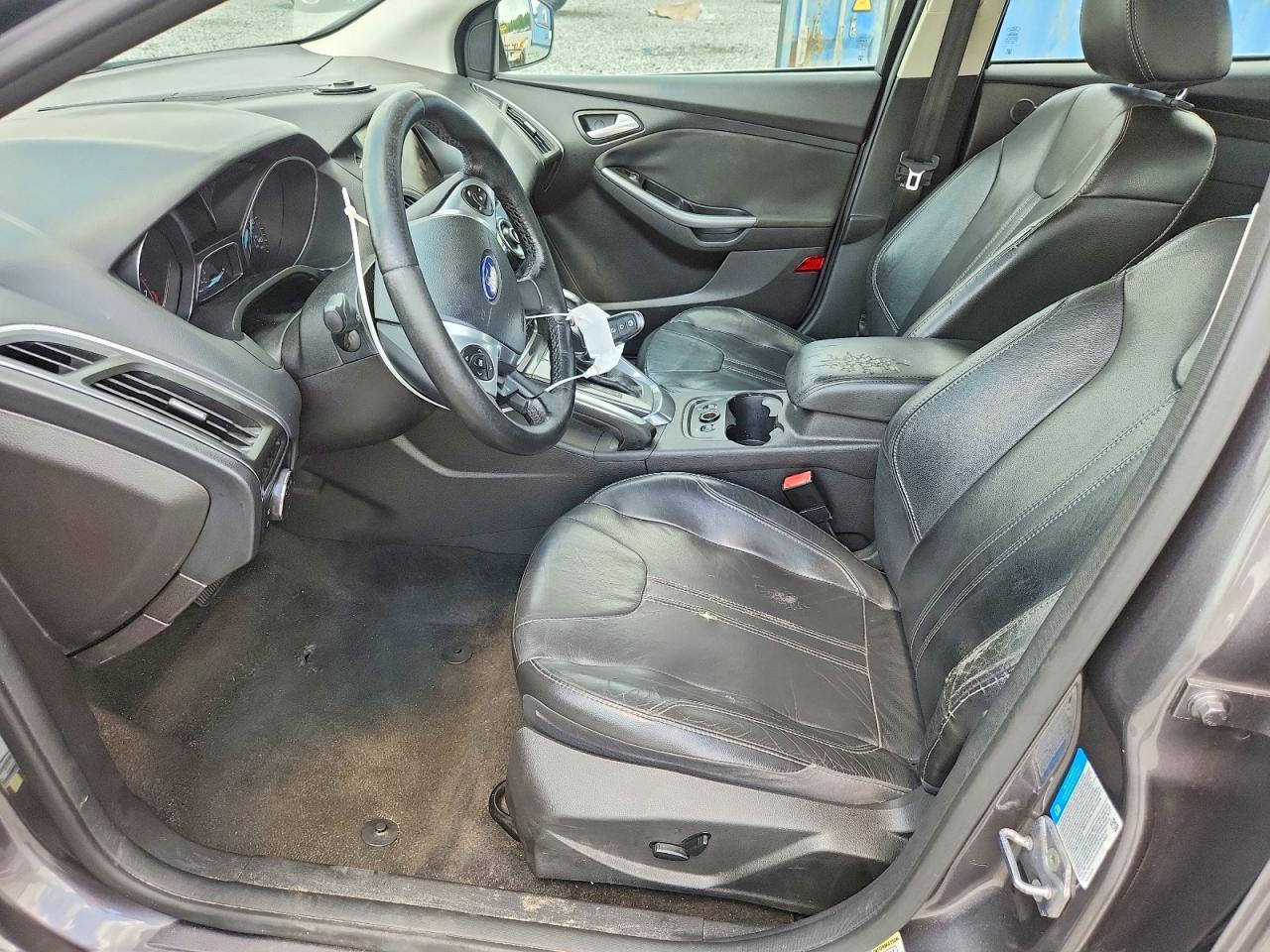 2013 Ford Focus Titanium Gray vin: 1FADP3J2XDL161724