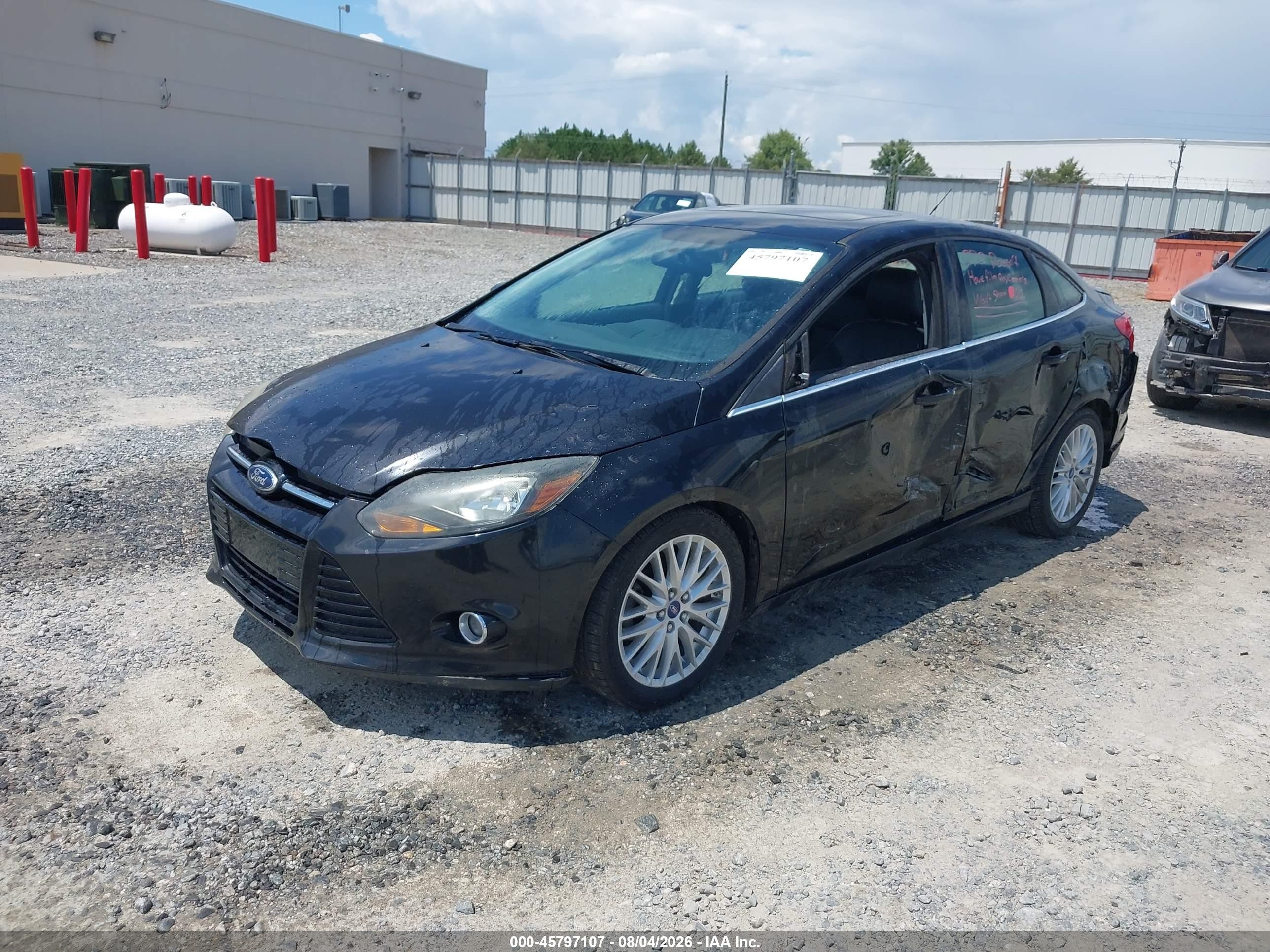 2013 Ford Focus Titanium Black vin: 1FADP3J2XDL198708