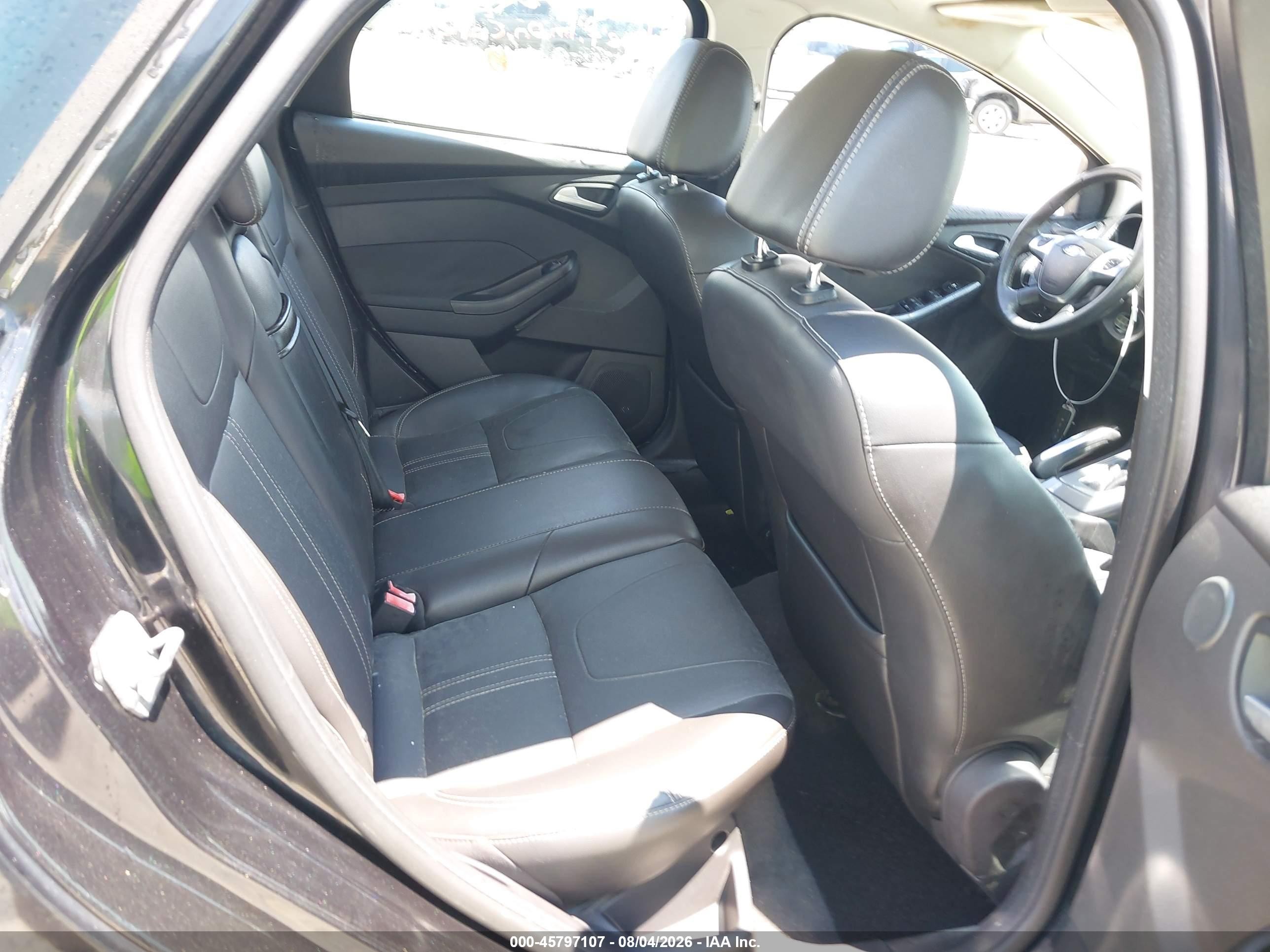 2013 Ford Focus Titanium Black vin: 1FADP3J2XDL198708