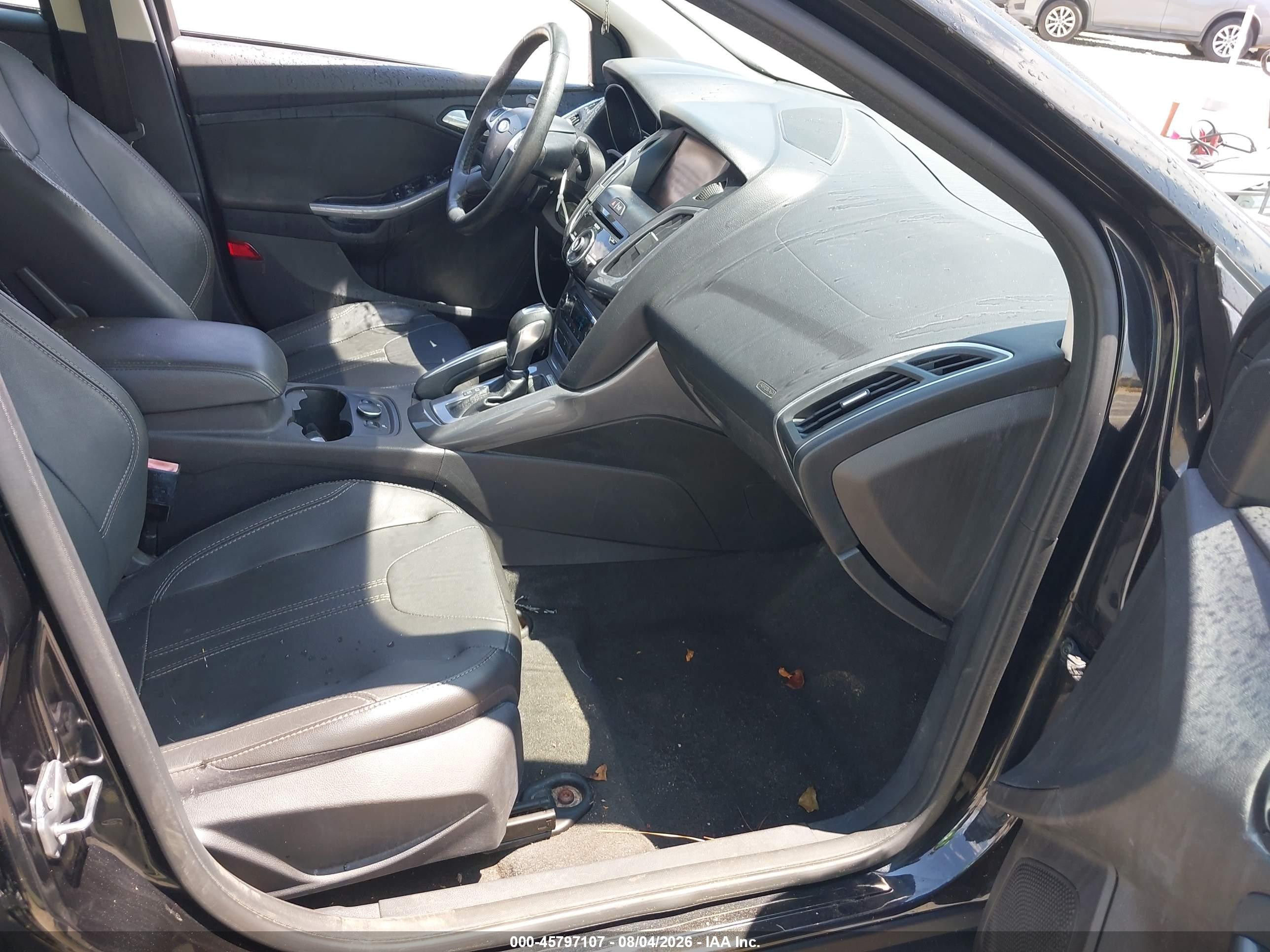 2013 Ford Focus Titanium Black vin: 1FADP3J2XDL198708
