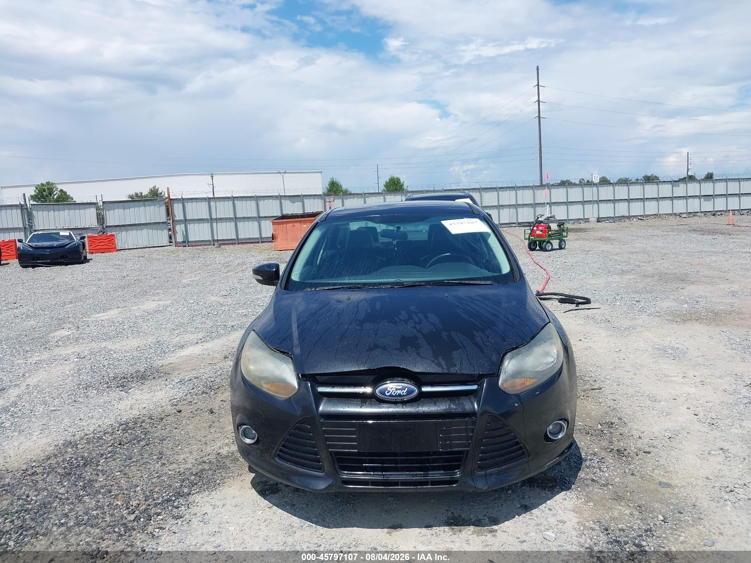 2013 Ford Focus Titanium Black vin: 1FADP3J2XDL198708