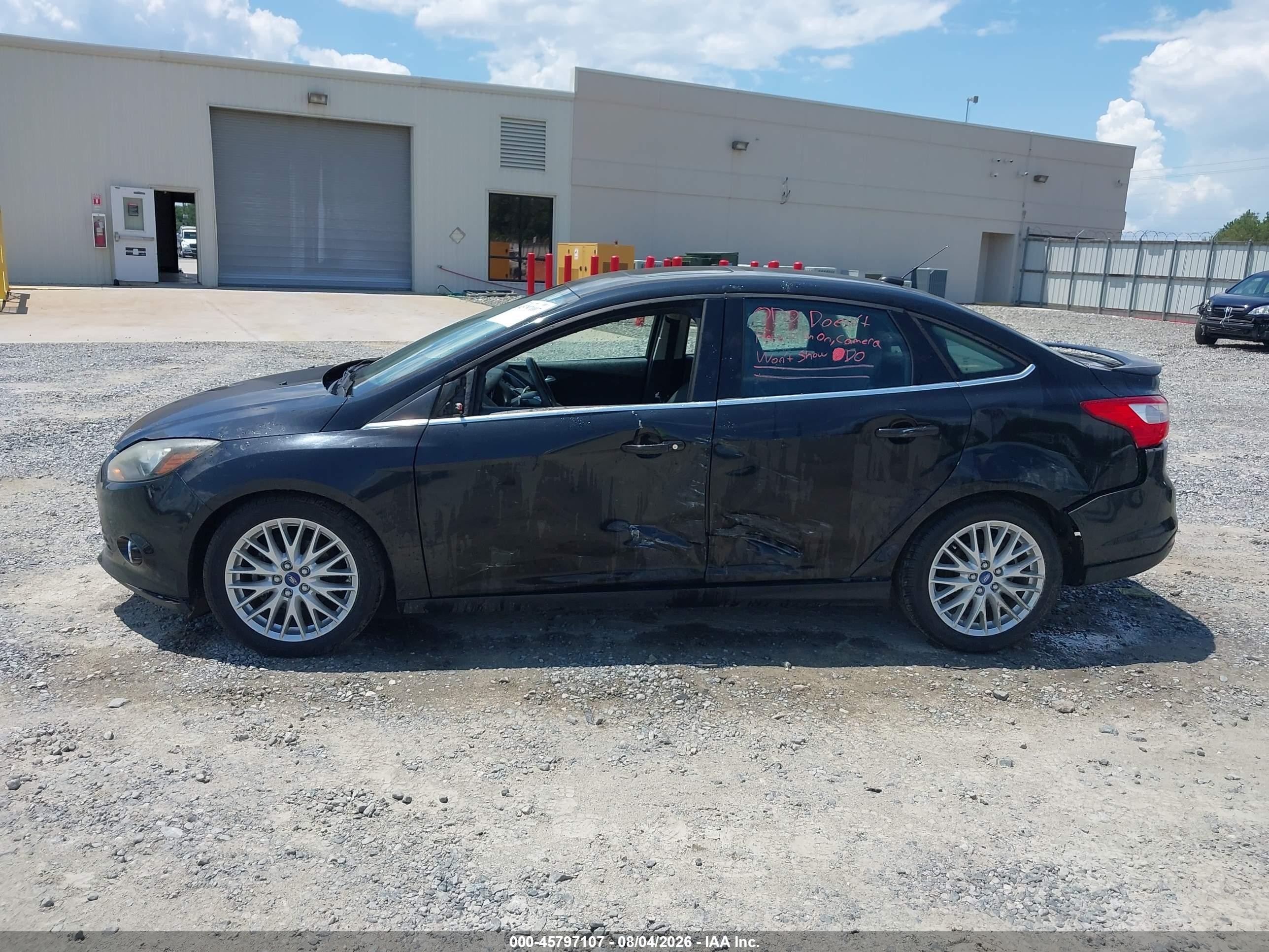 2013 Ford Focus Titanium Black vin: 1FADP3J2XDL198708