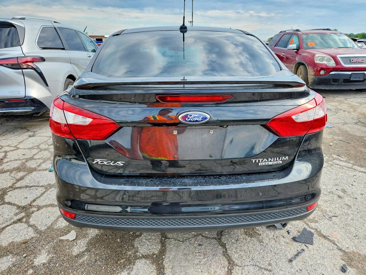 2014 Ford Focus Titanium Black vin: 1FADP3J2XEL107177
