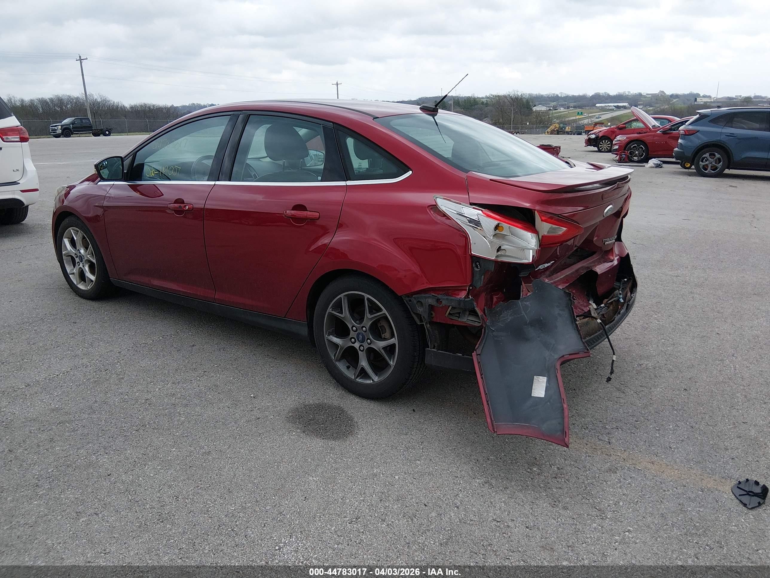 2014 Ford Focus Titanium Red vin: 1FADP3J2XEL155794