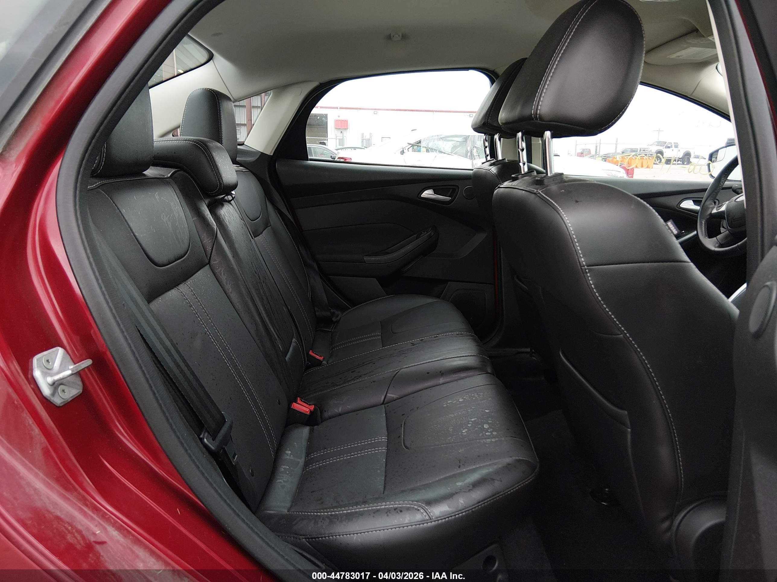 2014 Ford Focus Titanium Red vin: 1FADP3J2XEL155794