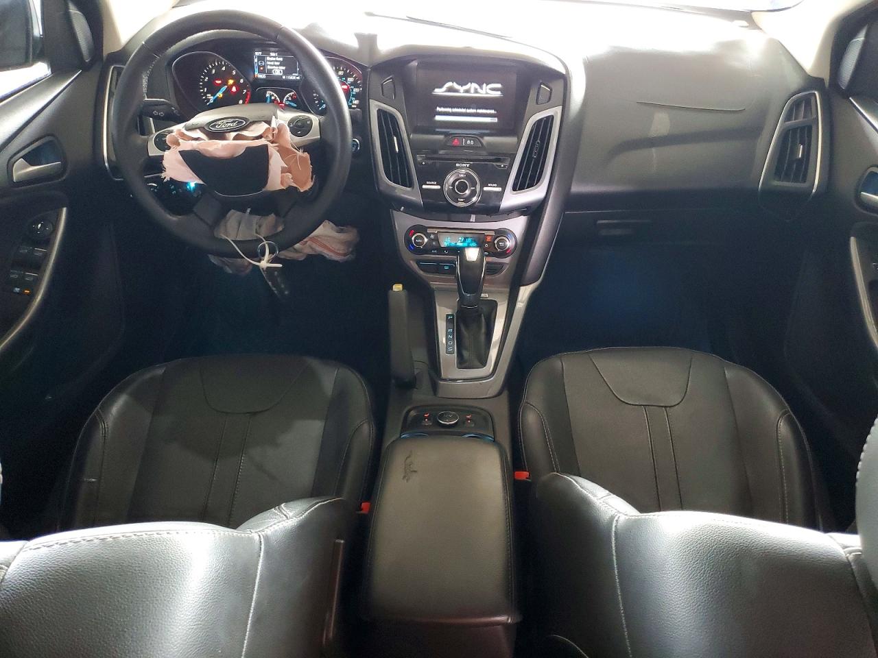 2014 Ford Focus Titanium Blue vin: 1FADP3J2XEL199021