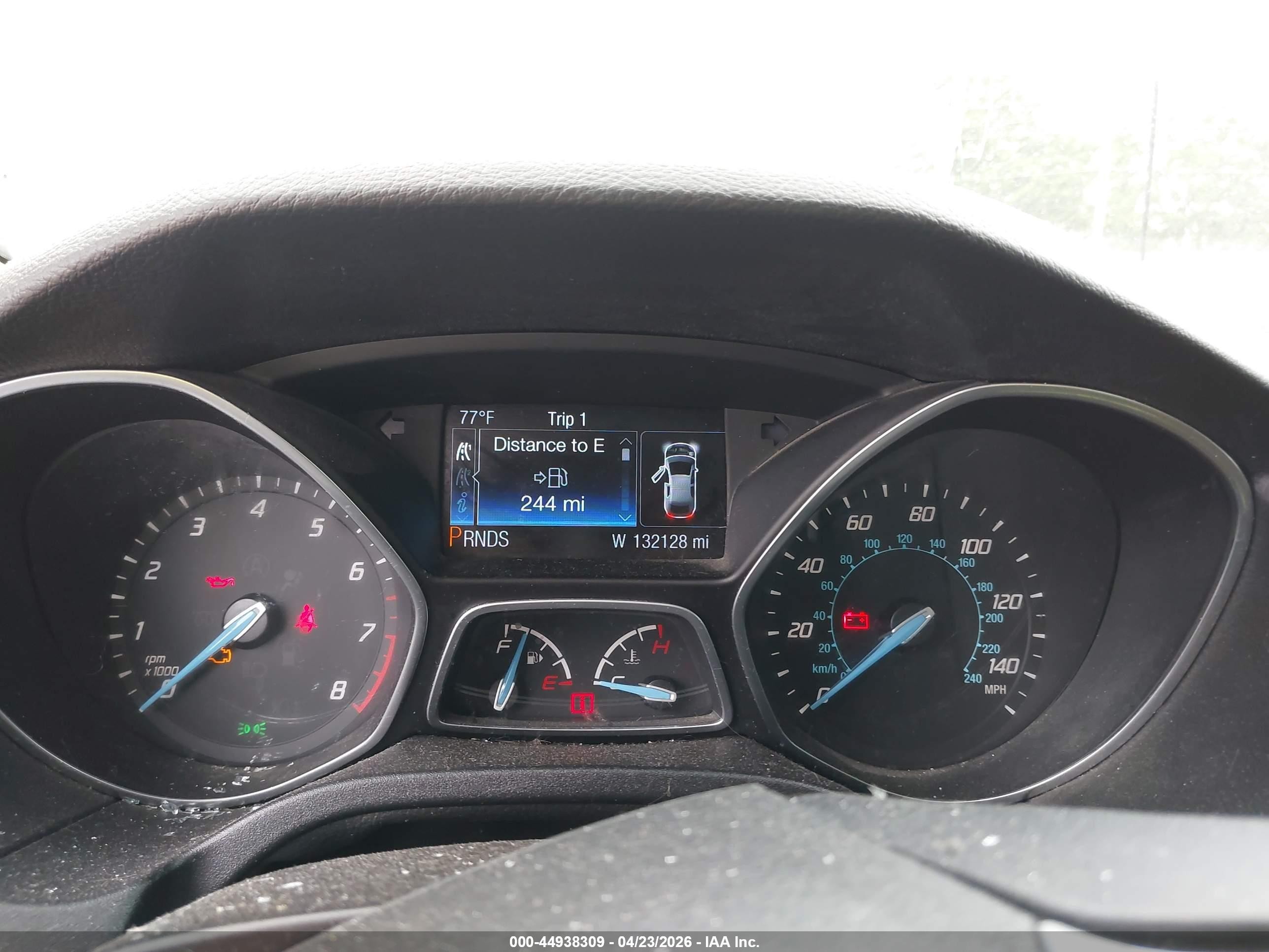 2014 Ford Focus Titanium Белый vin: 1FADP3J2XEL349144