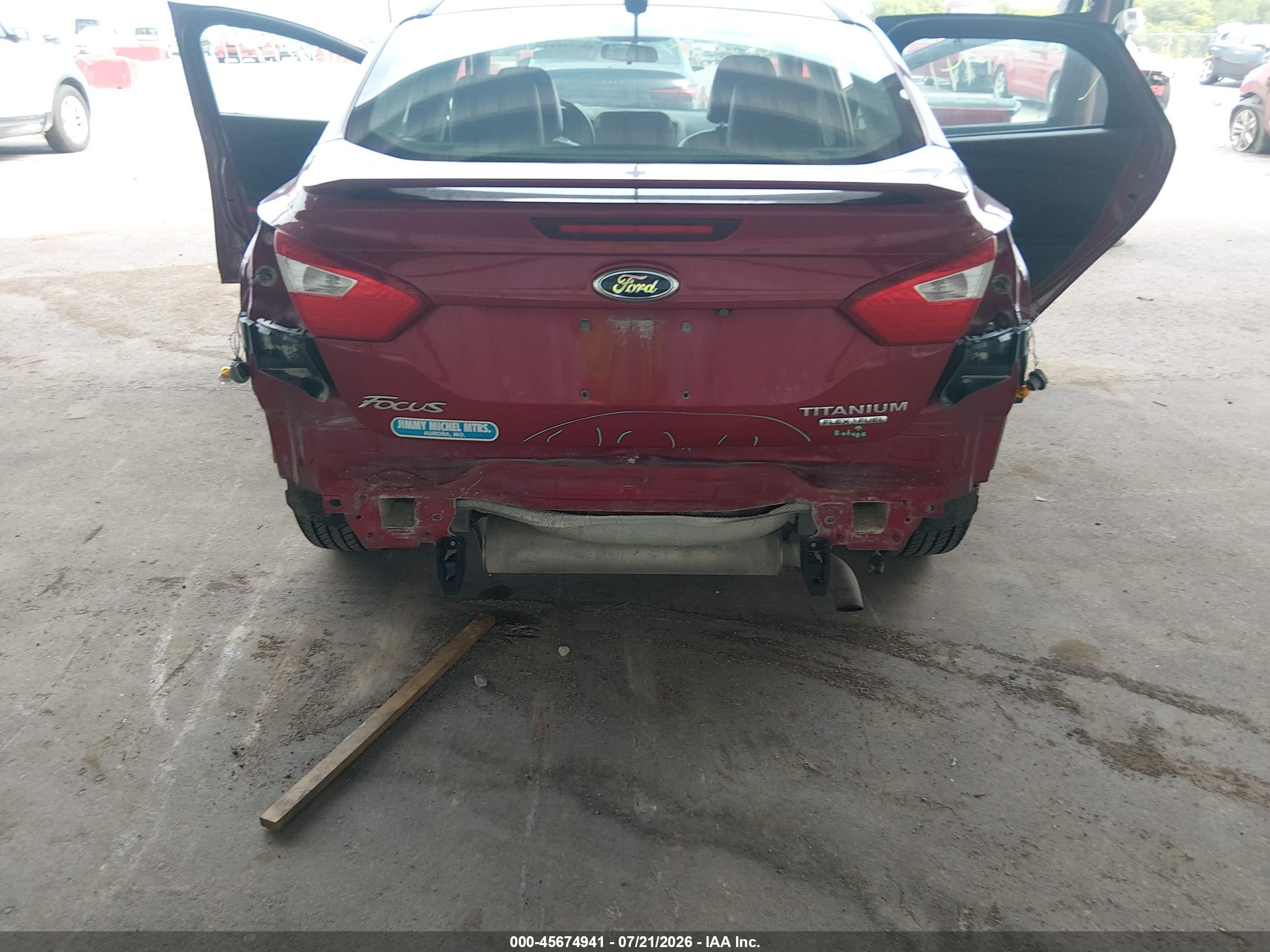 2014 Ford Focus Titanium Red vin: 1FADP3J2XEL349368