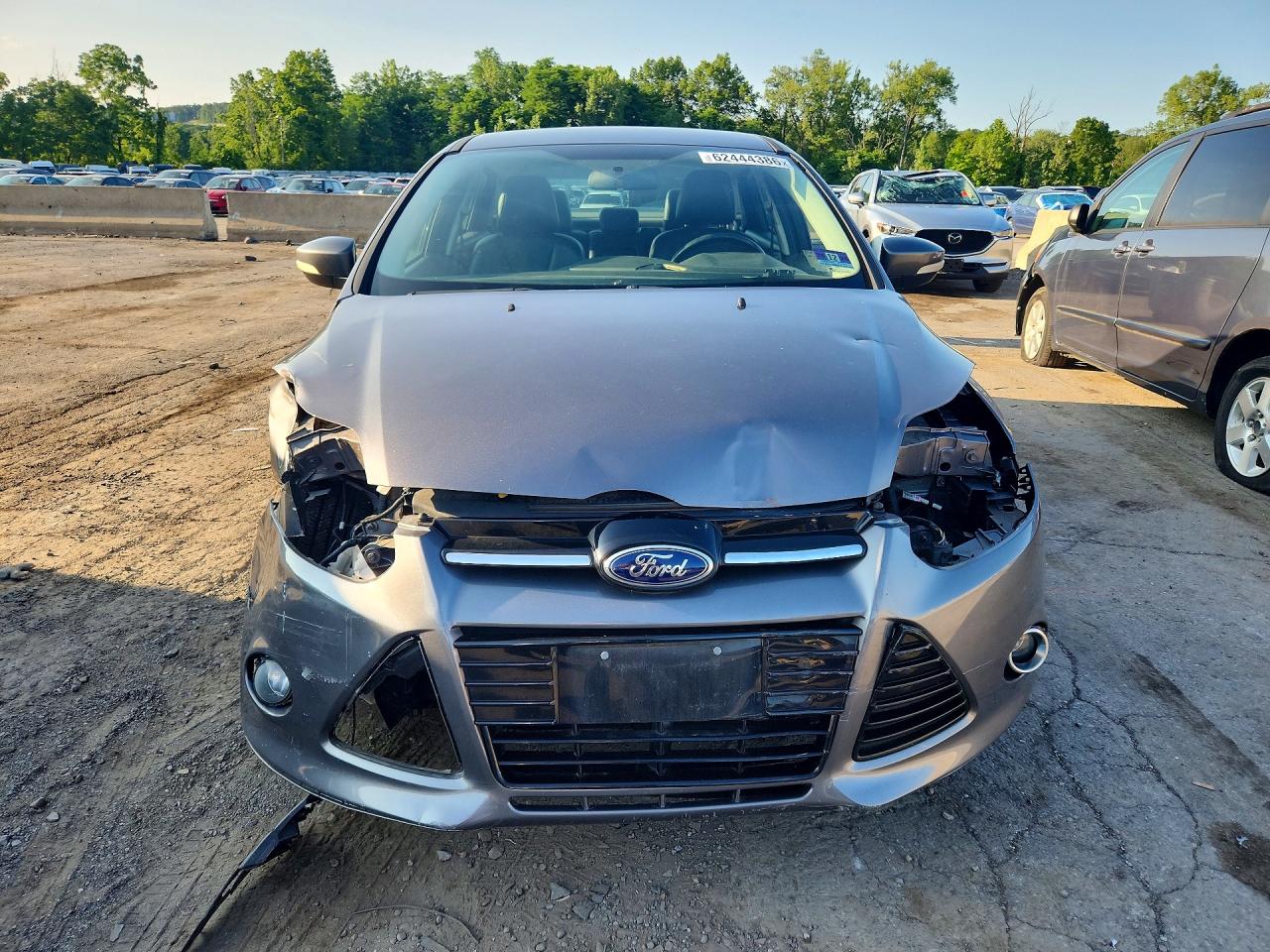2014 Ford Focus Titanium Gray vin: 1FADP3J2XEL462916