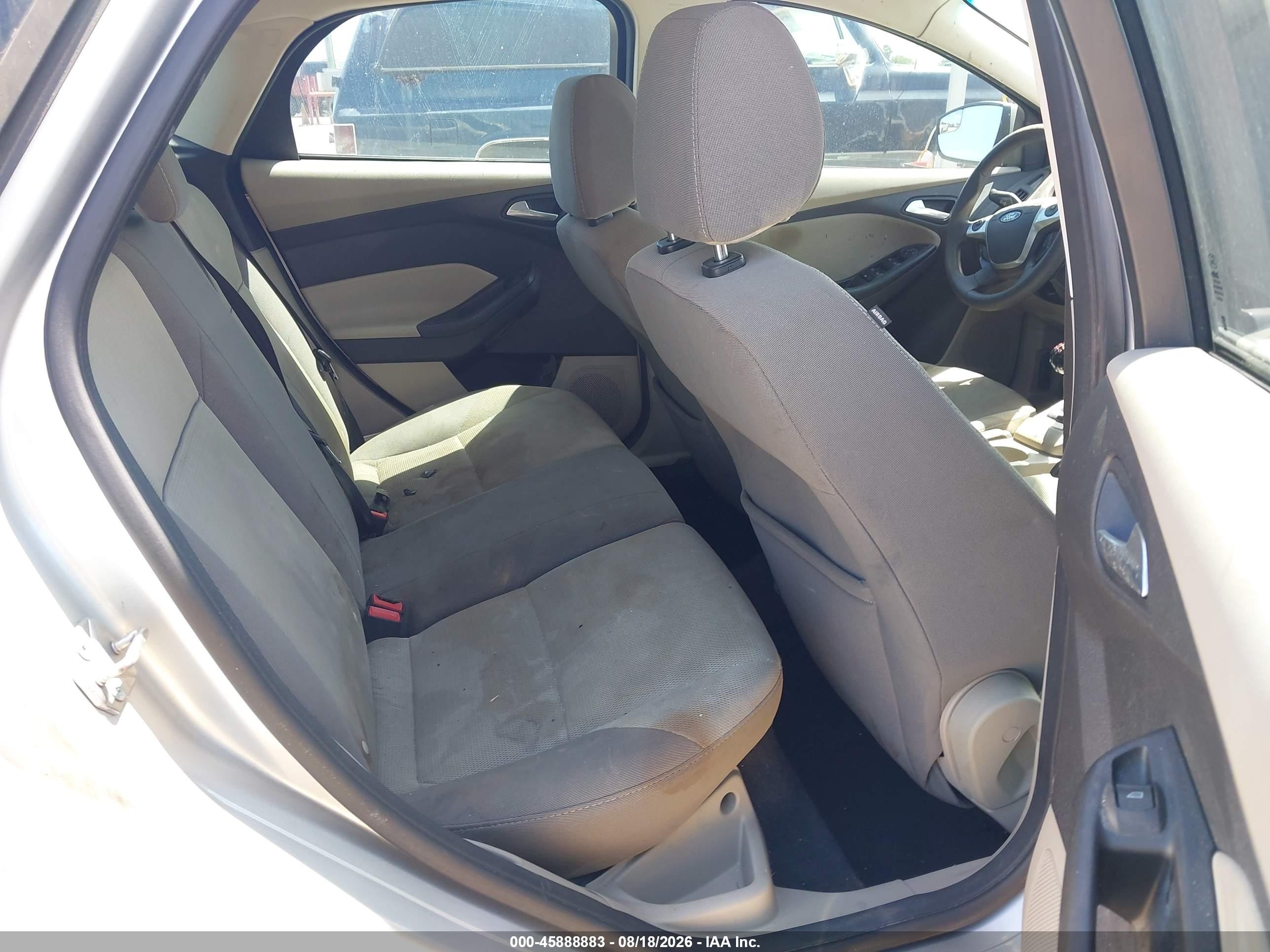 2013 Ford Focus Se Silver vin: 1FADP3K20DL106925