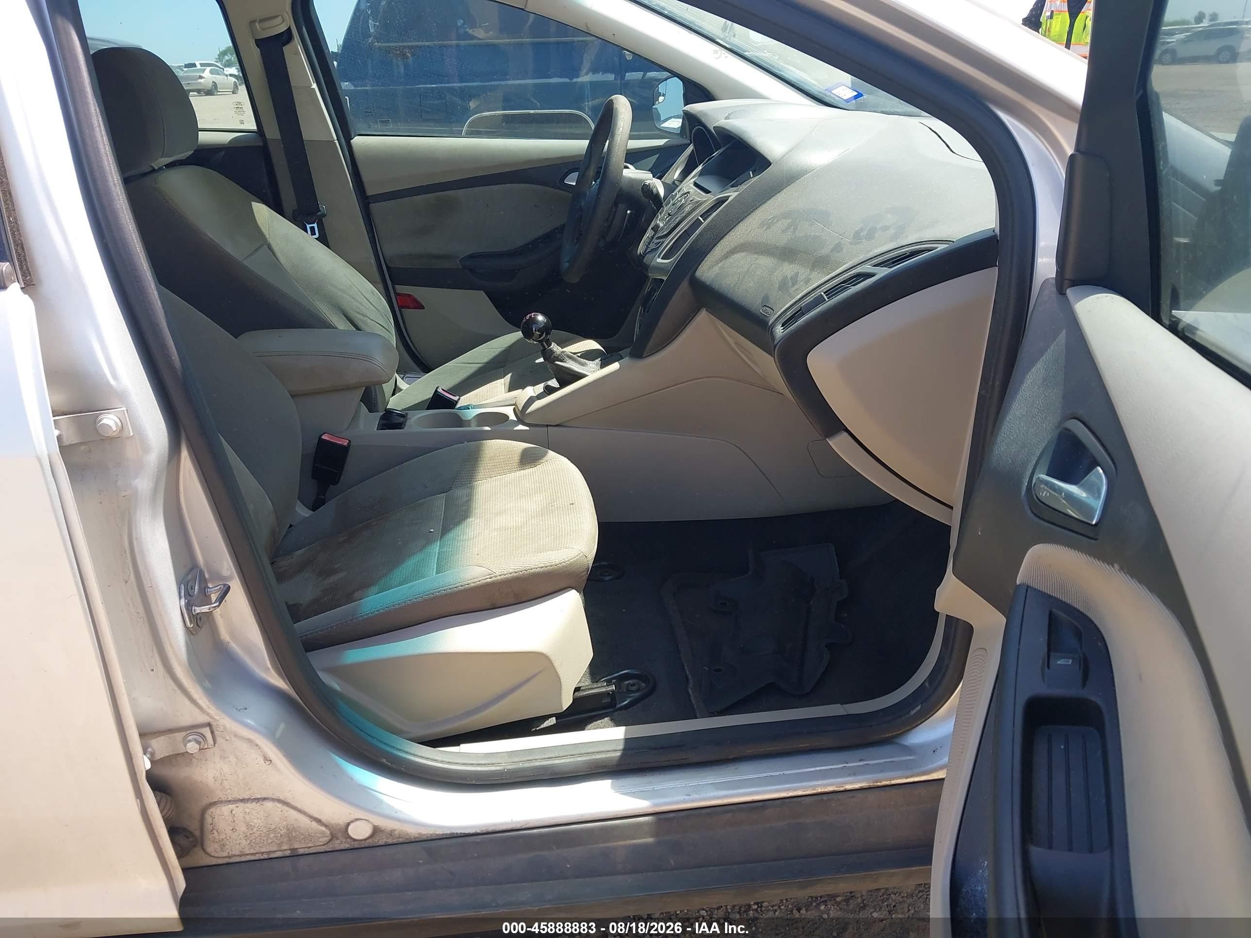 2013 Ford Focus Se Silver vin: 1FADP3K20DL106925