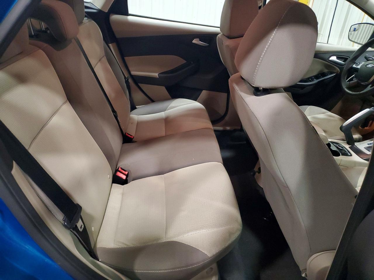 2013 Ford Focus Se Синий vin: 1FADP3K20DL120842